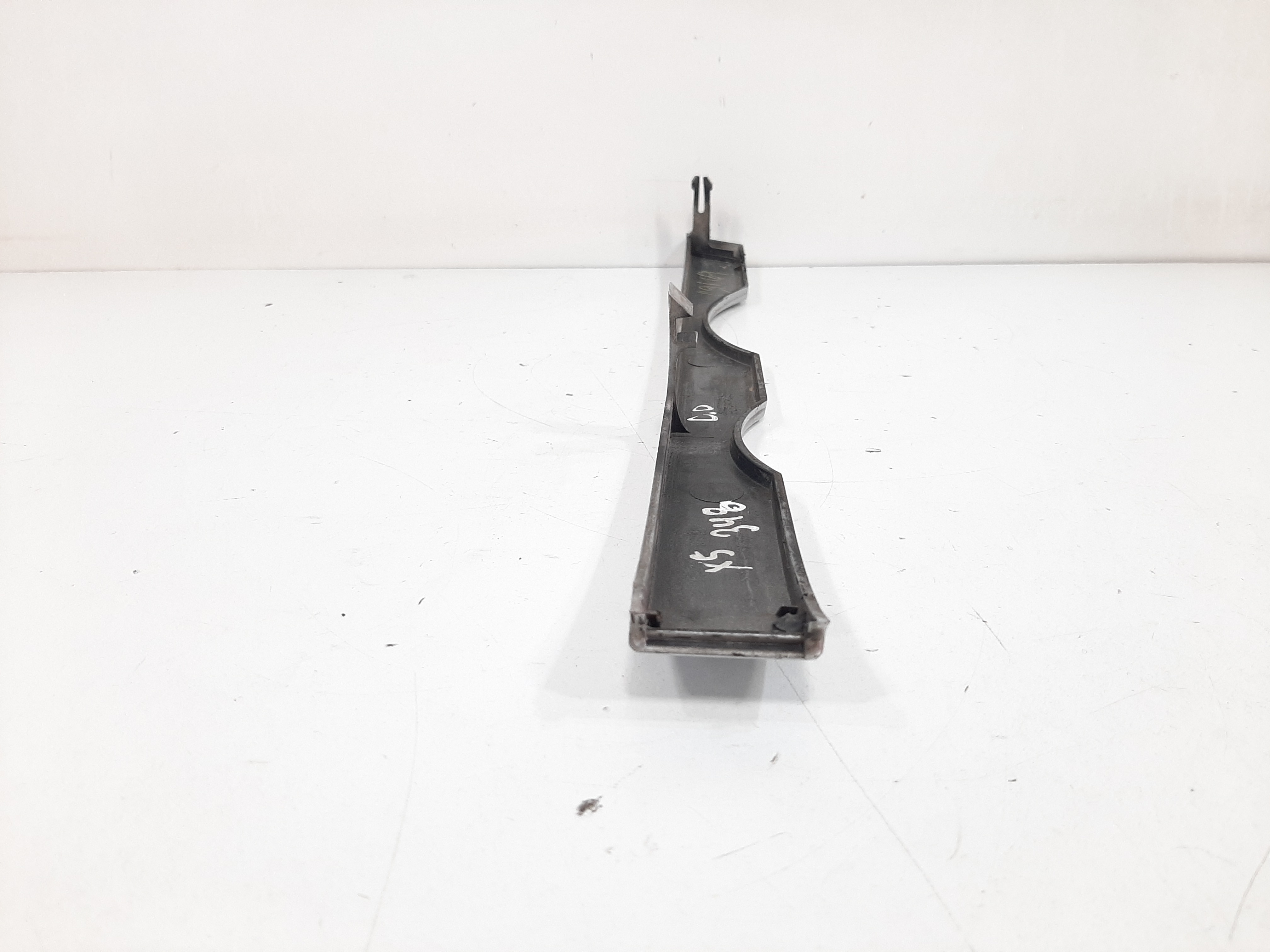 Acabamento Farol Dianteiro Direito Bmw X5 E53 1999 A 2006 4