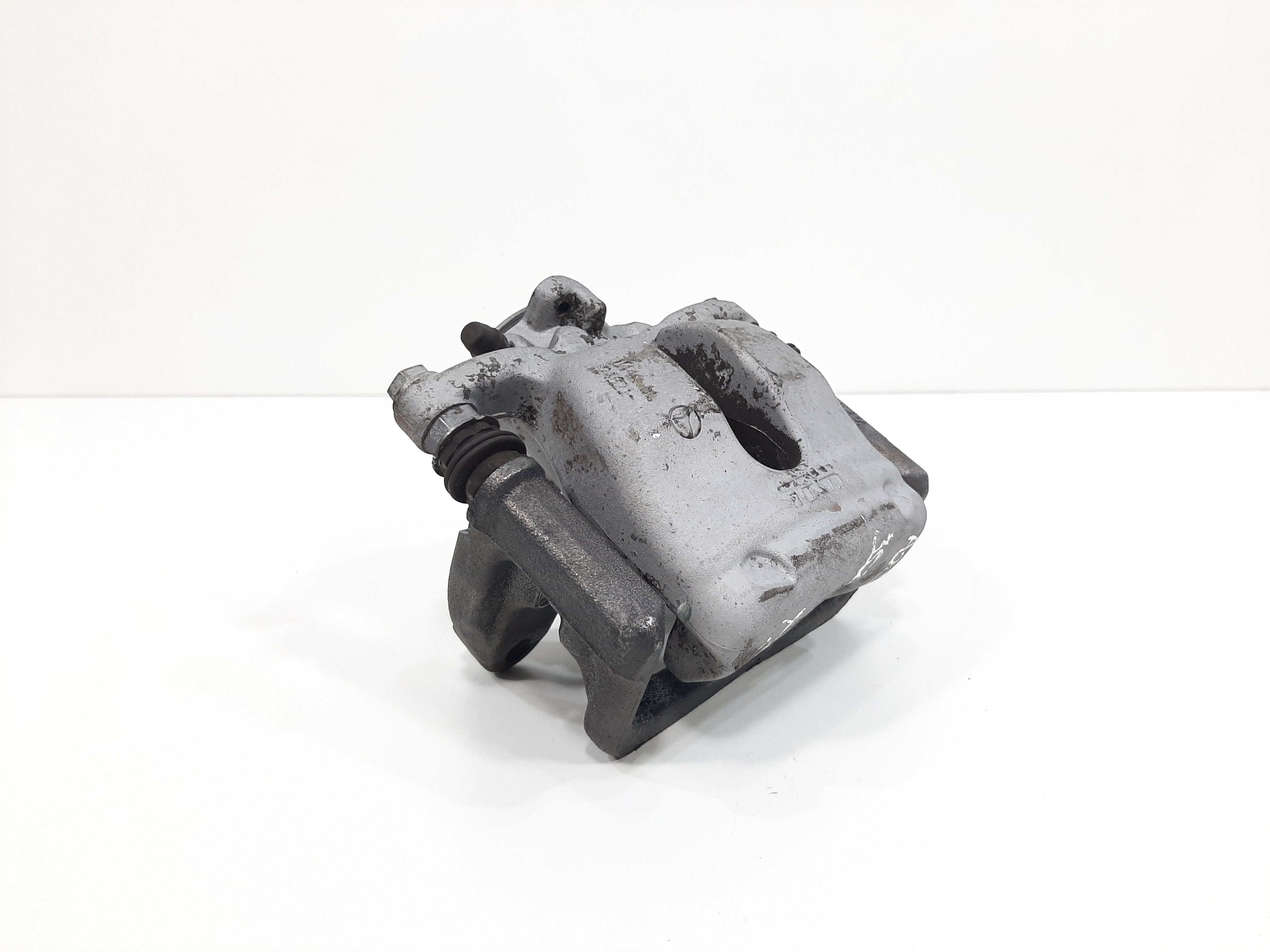 Pinça Traseira Esquerda Mercedes A200 1.6 2013 2014 A 2018 6