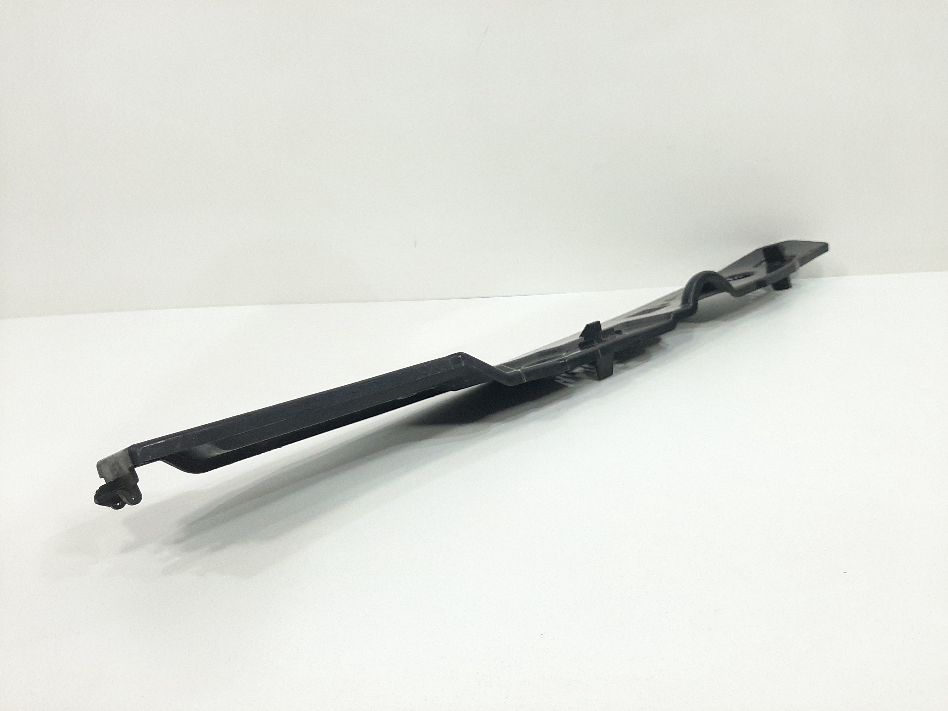 Acabamento Paralama Dianteiro Esquerdo Vw Jetta 2011 A 17 3