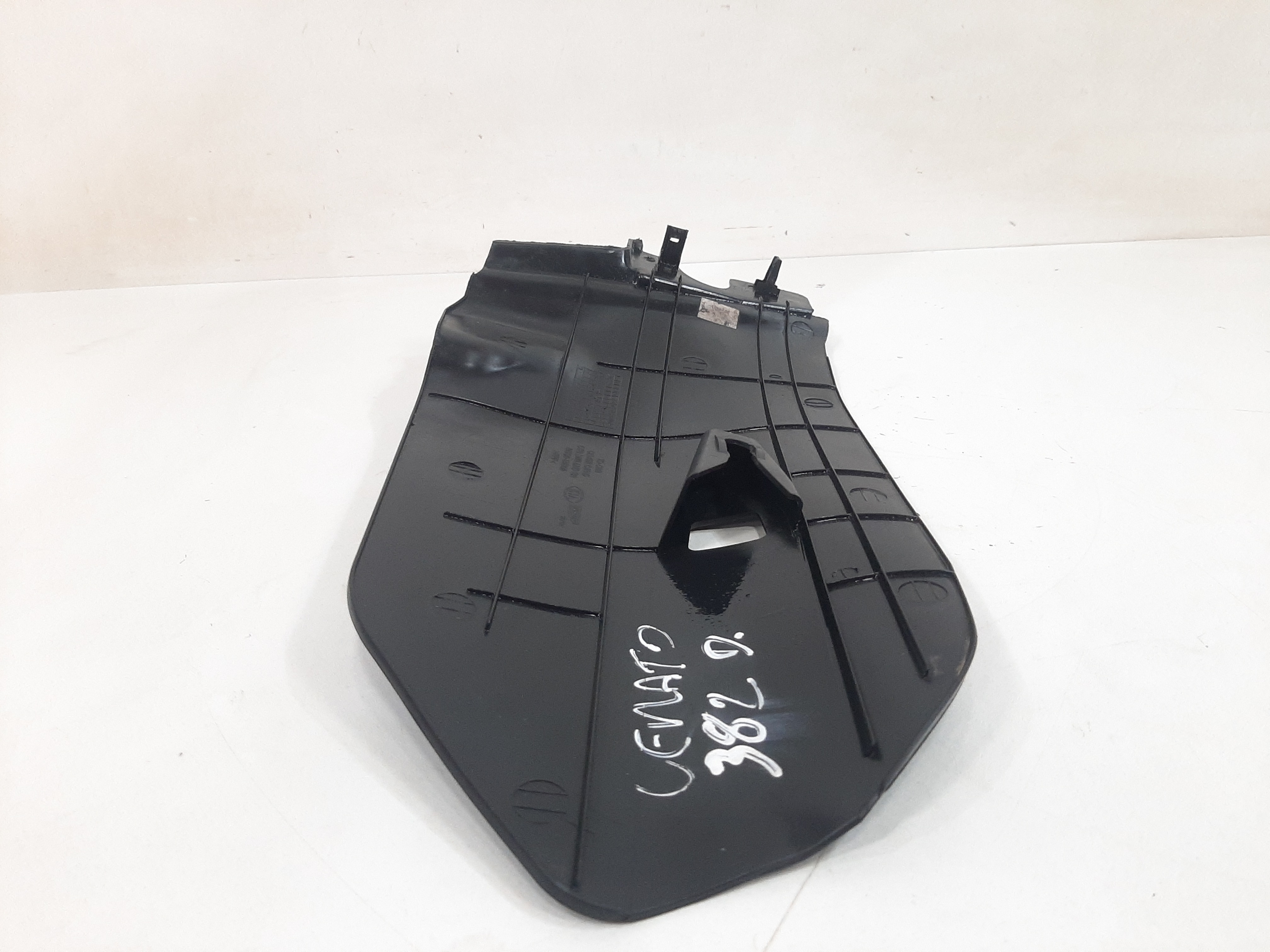 Acabamento Console Lado Direito Kia Cerato Sx3 2009 A 2013 4