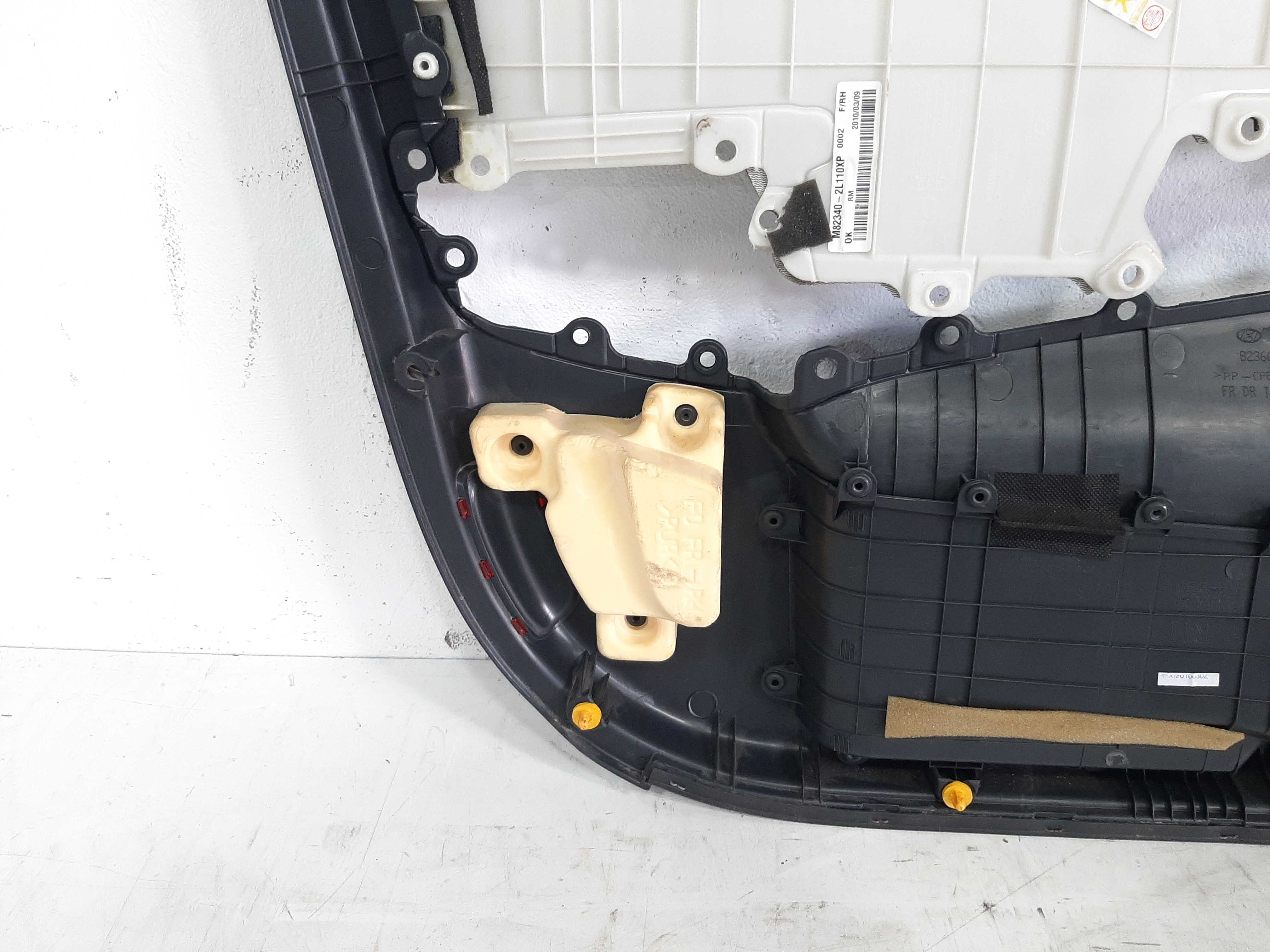 Forro Porta Dianteiro Direito Hyundai I30 2009 2010 A 2012 5