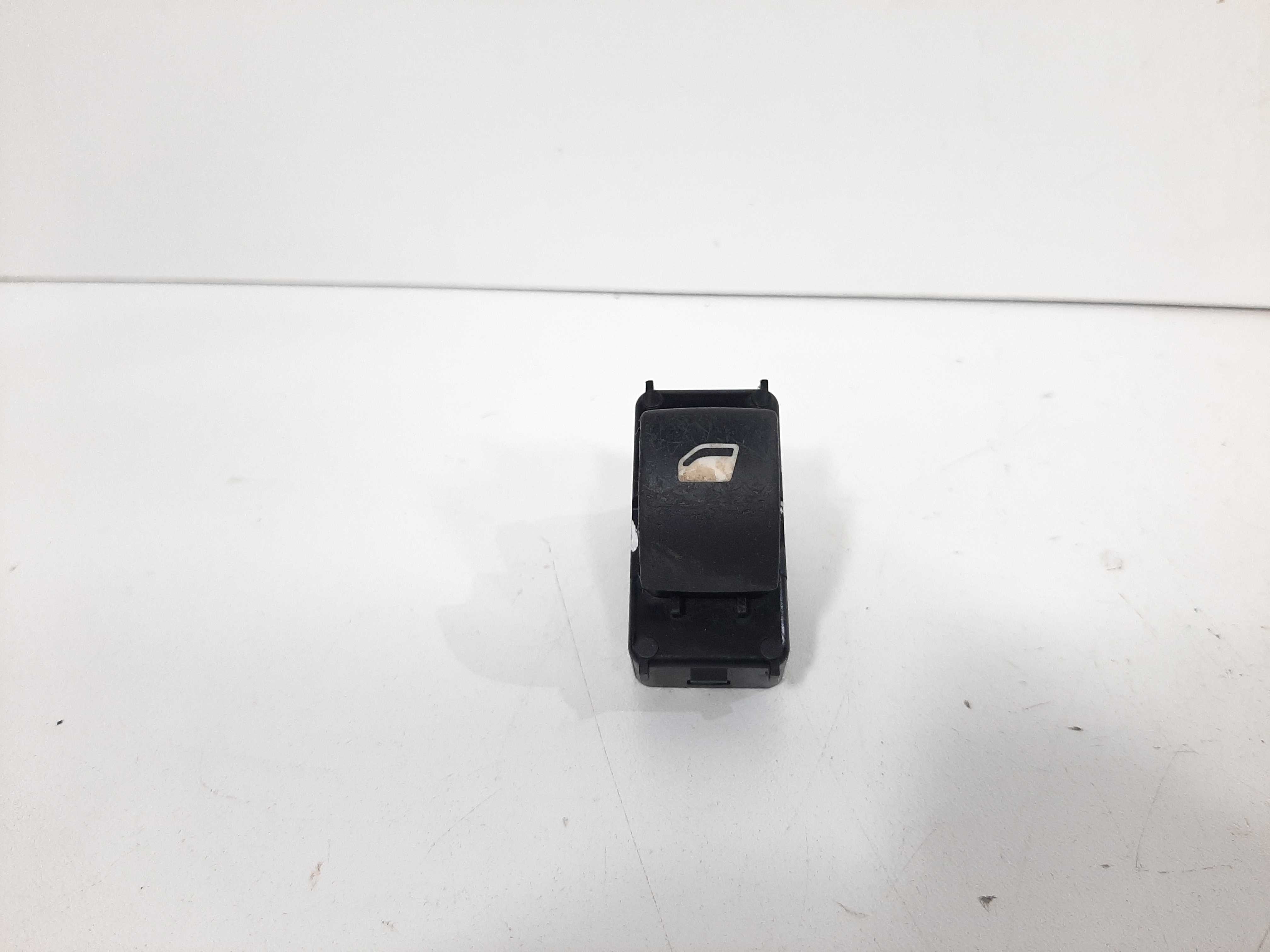 Botão Vidro Eletric Traseiro Esquerdo Citroen C4 2007 A 2013 1