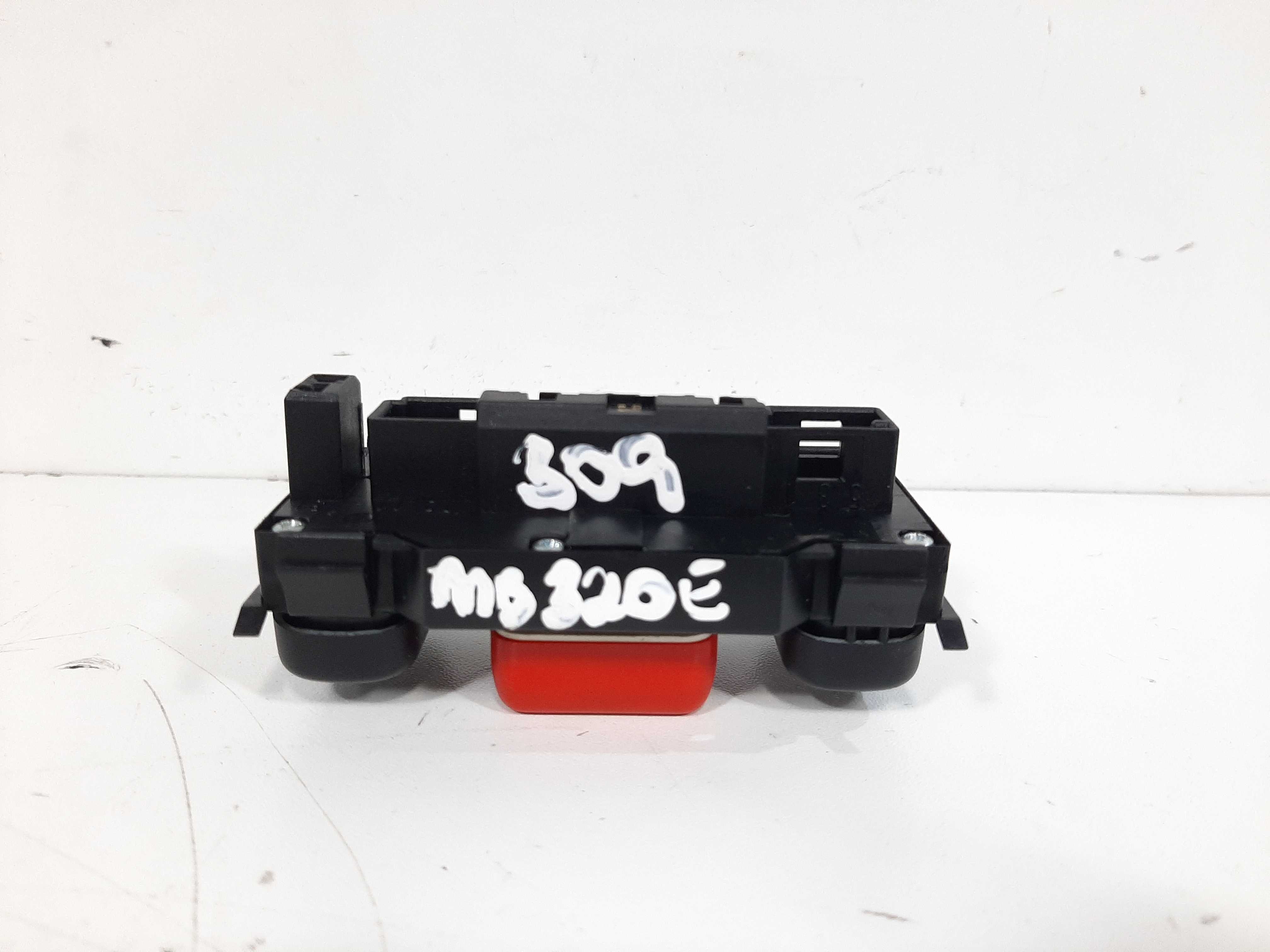 Comando Pisca Alerta Bancos Mercedes E320 W210 1998 A 2002 3