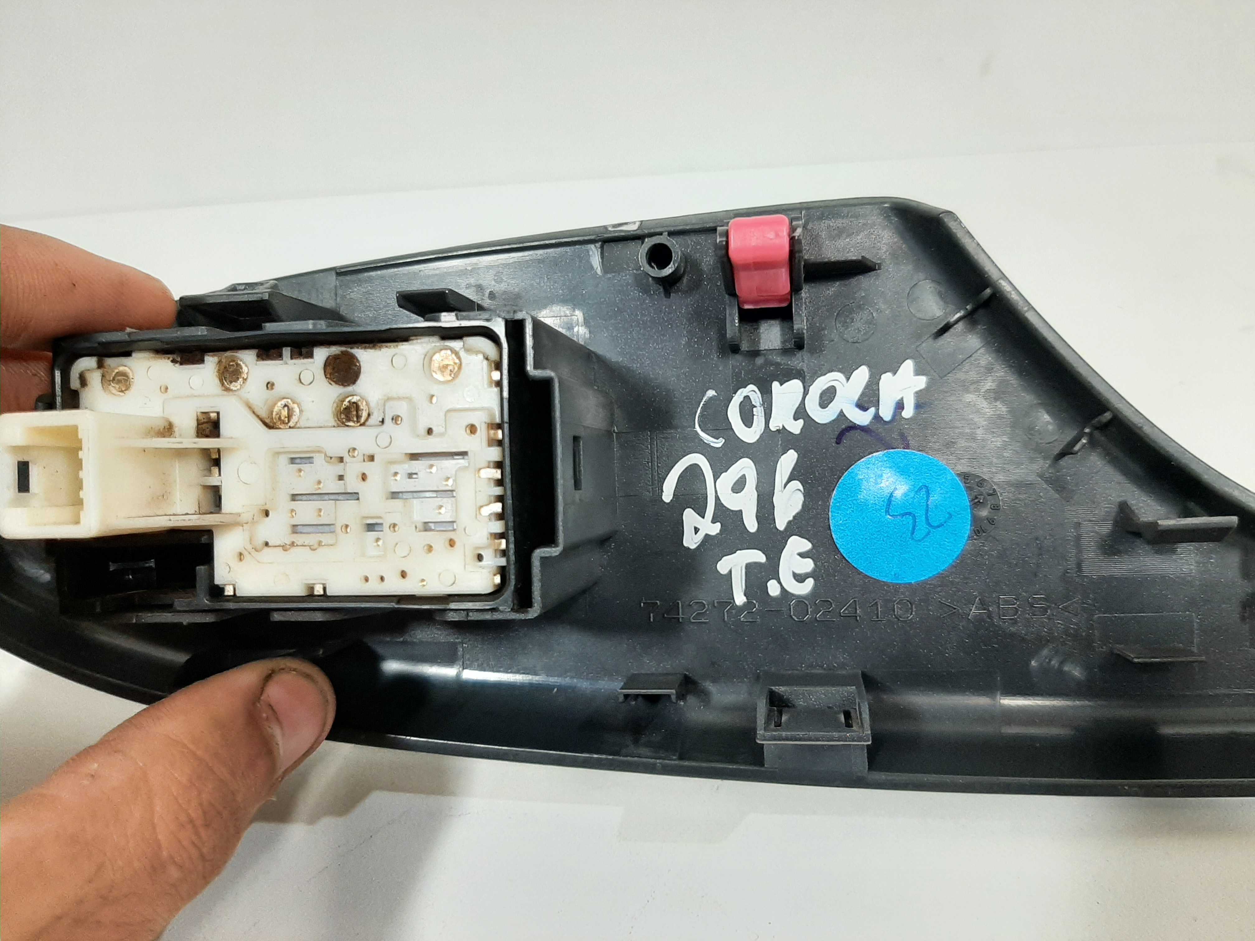 Comando Vidro Elétrico Traseiro Esquerdo Corolla 2008 A 2013 2