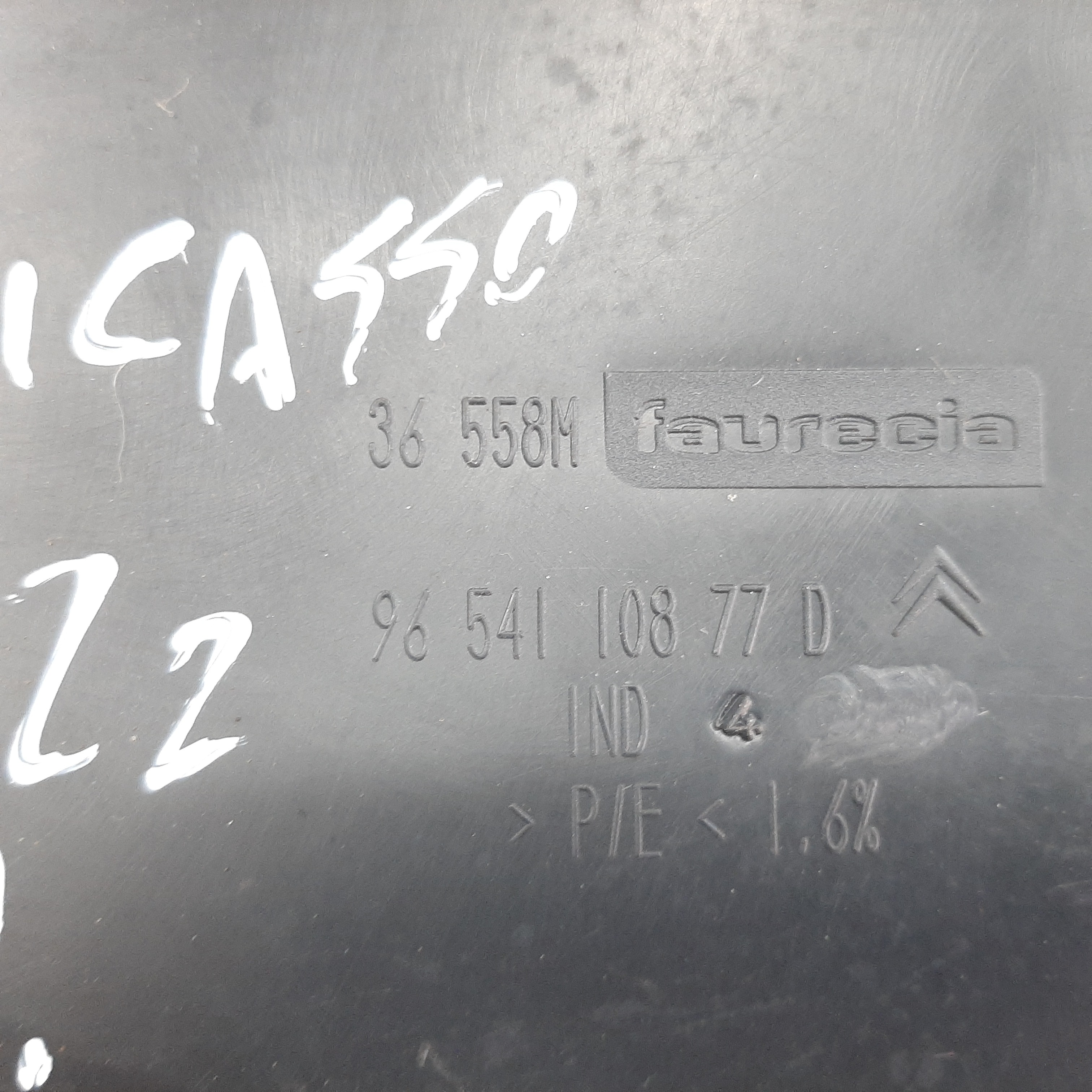 Acabamento Lateral Direito Painel C4 Picasso 2009 A 2014 8