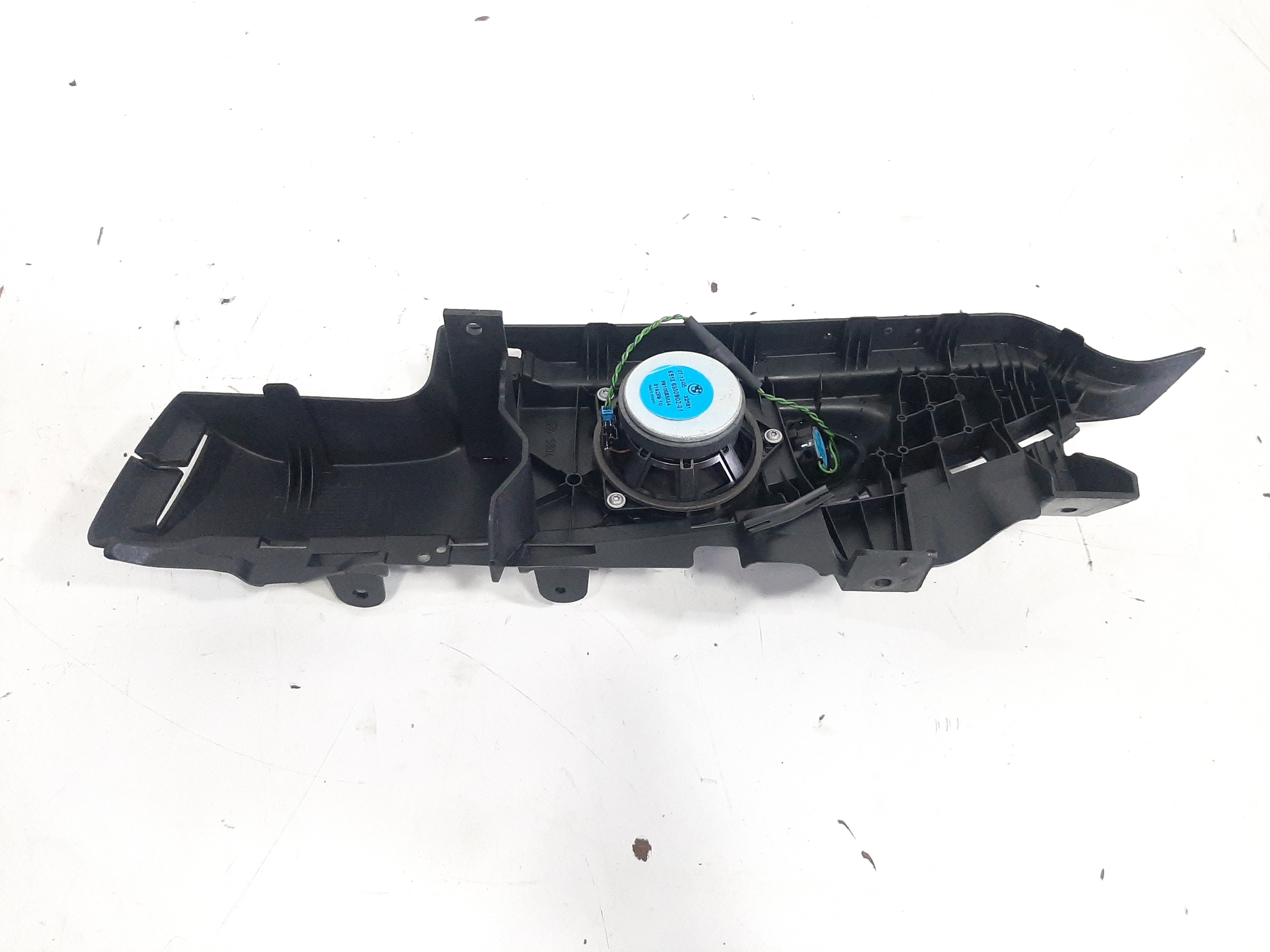 Suporte Direito Bagagito Porta Malas Bmw 120i 2006 A 2012 1
