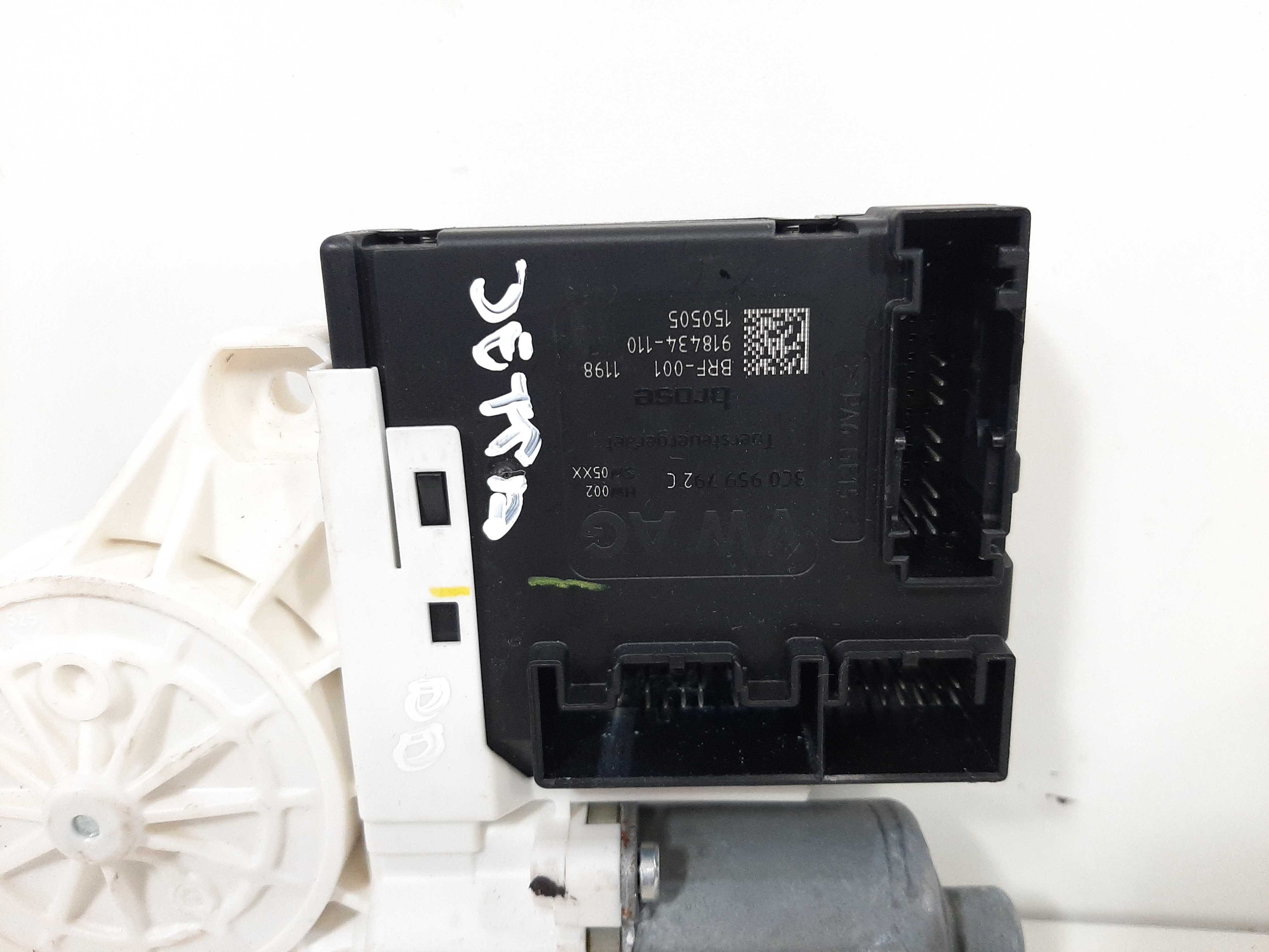 Motor Vidro Elétrico Dianteiro Direito Vw Jetta 2011 A 2018 6