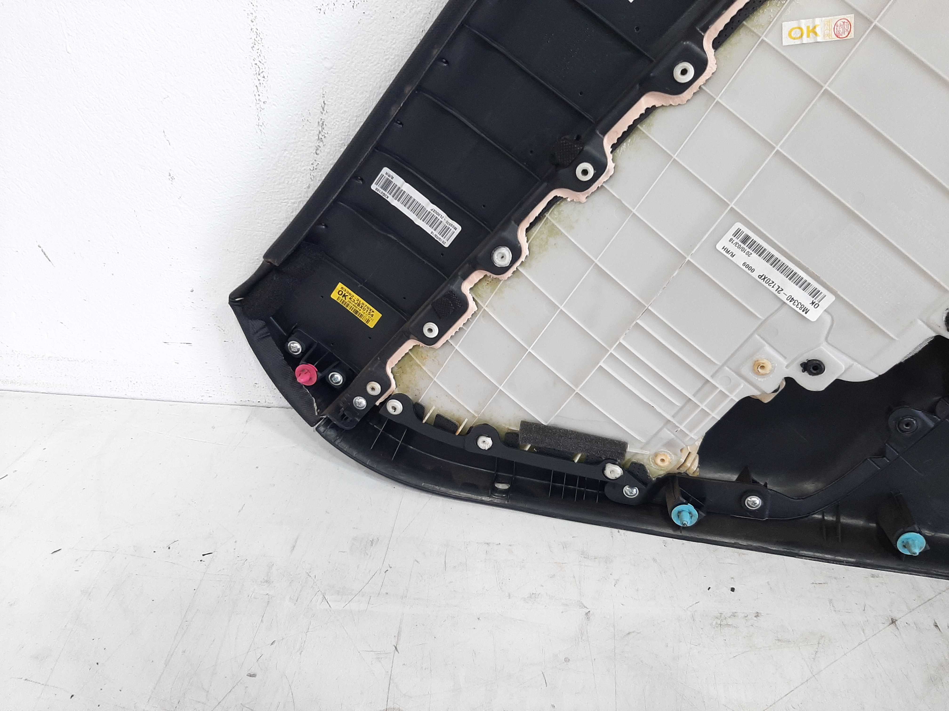Forro Porta Traseiro Direito Hyundai I30 2009 2010 A 2013 9