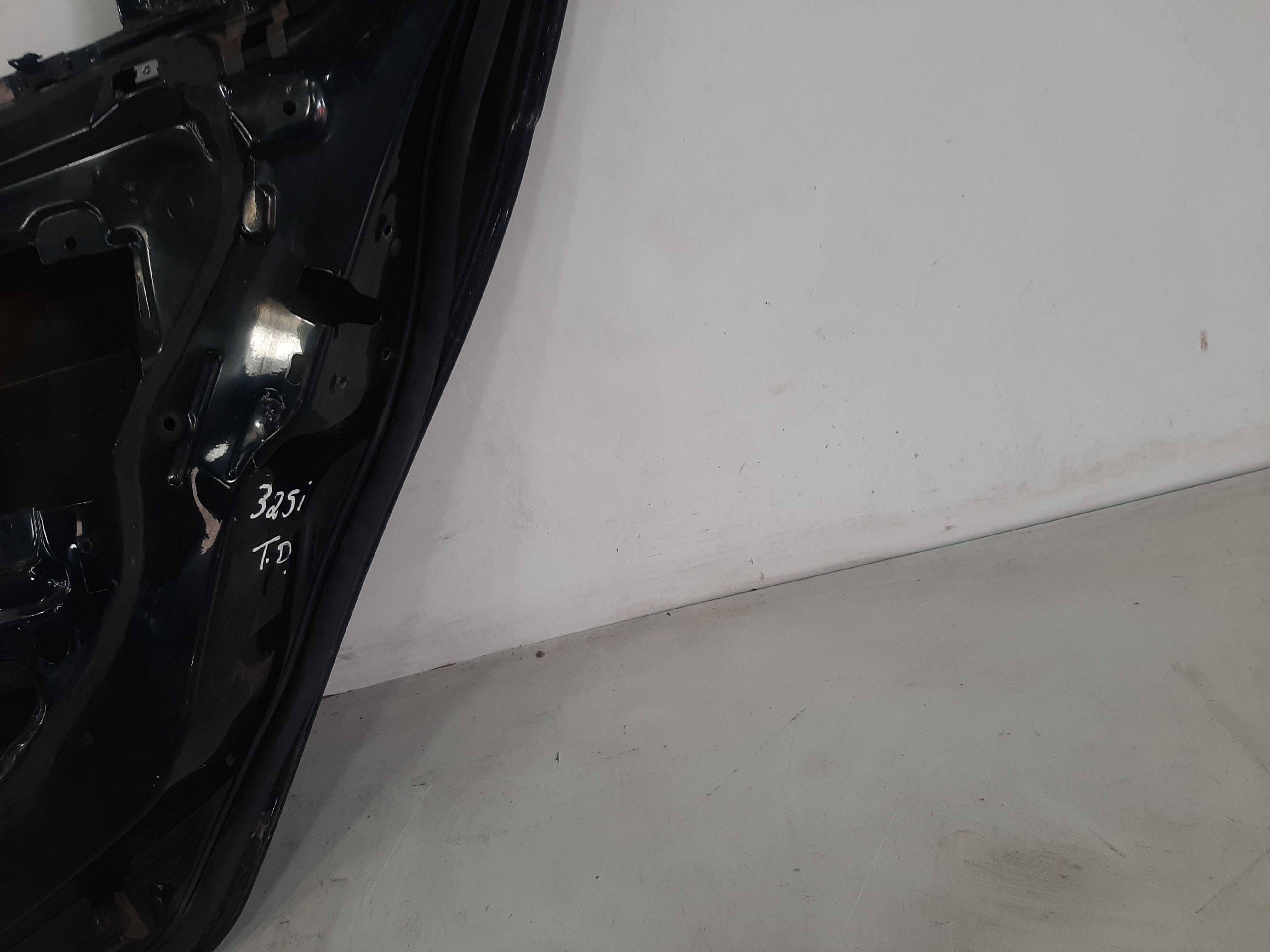 Porta Traseira Direita Bmw 325i 2000 2001 2002 2003 5