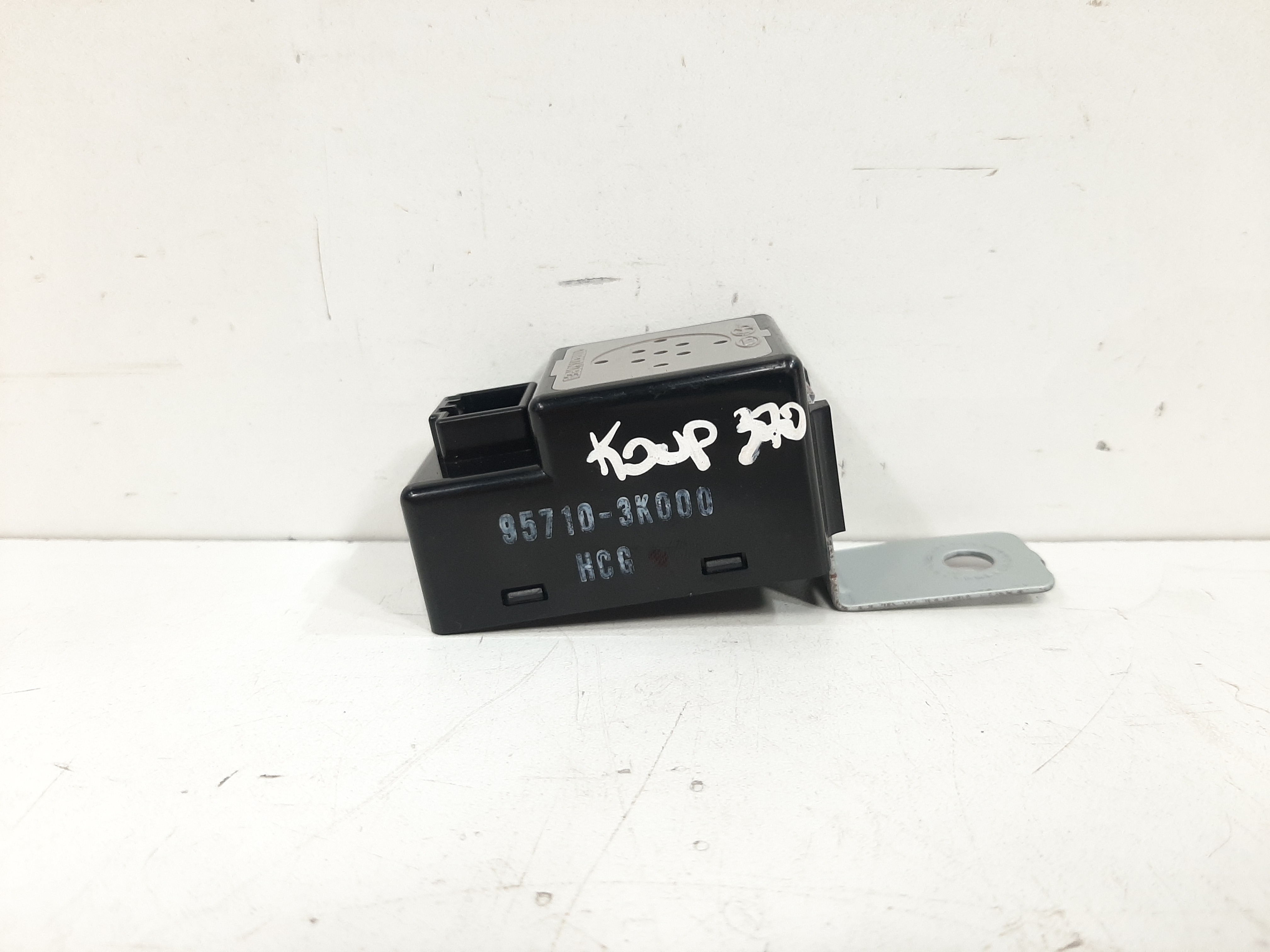 Módulo Sensor Alarme Kia Cerato Koup 2011 A 2013 957103k000 6