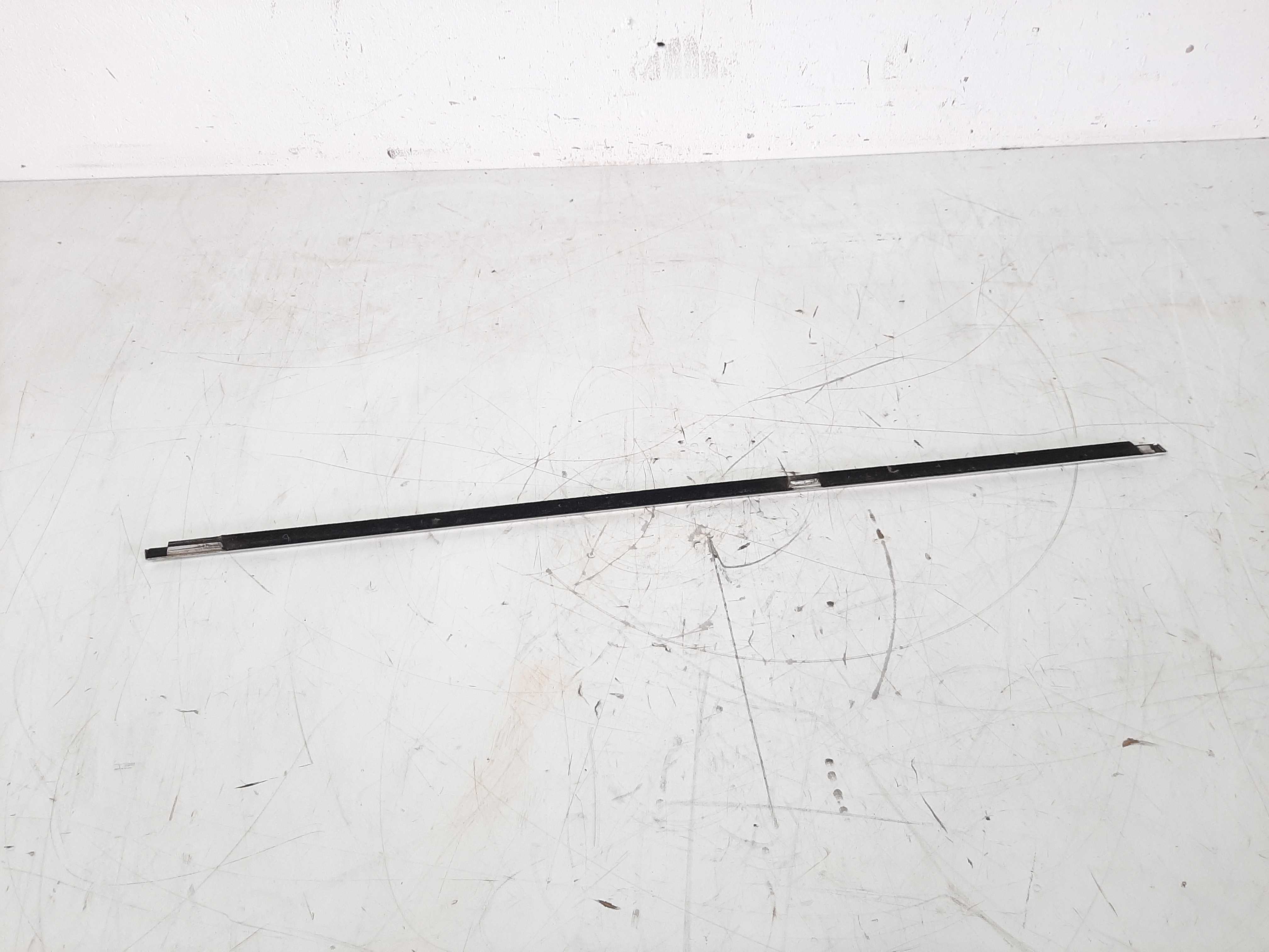 Guia Vidro Bmw 540i Serie 5 E39 Traseiro Esquerdo 96 A 04 4