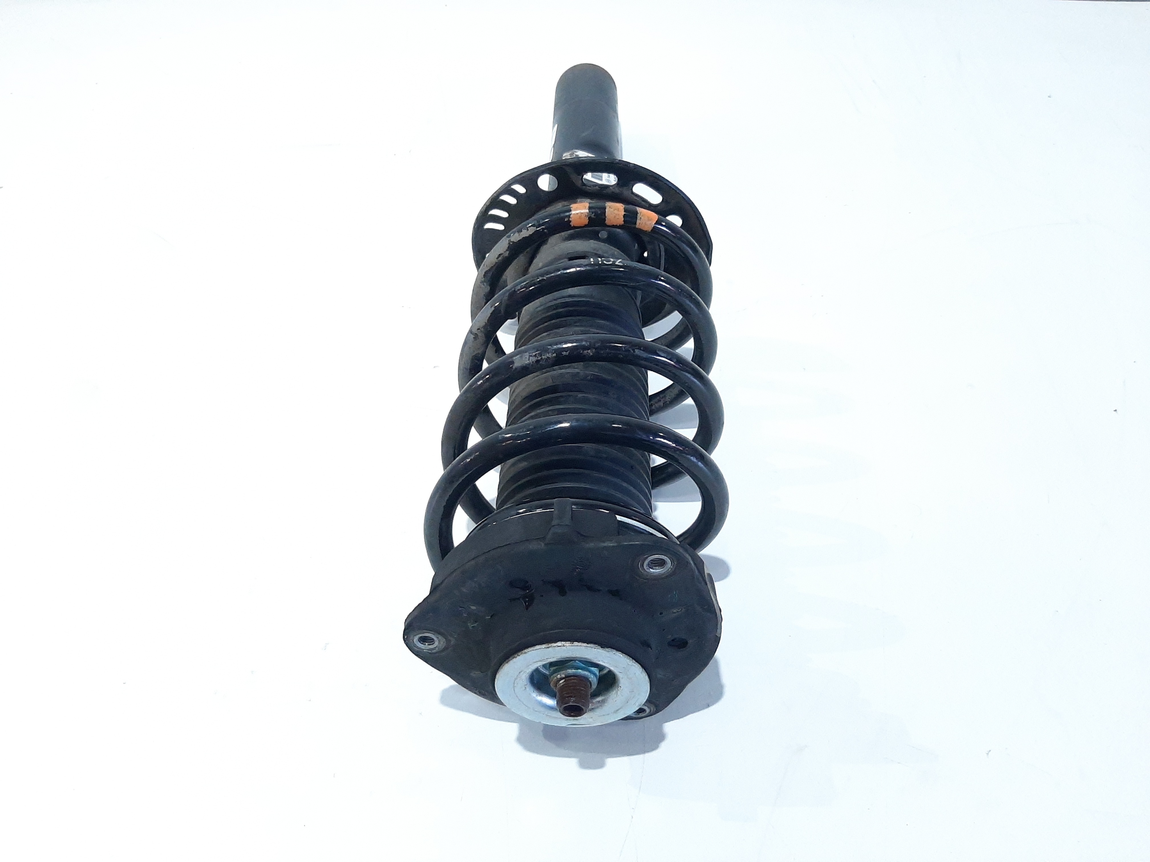 Torre amortecedor dianteiro direito Jetta 371 2
