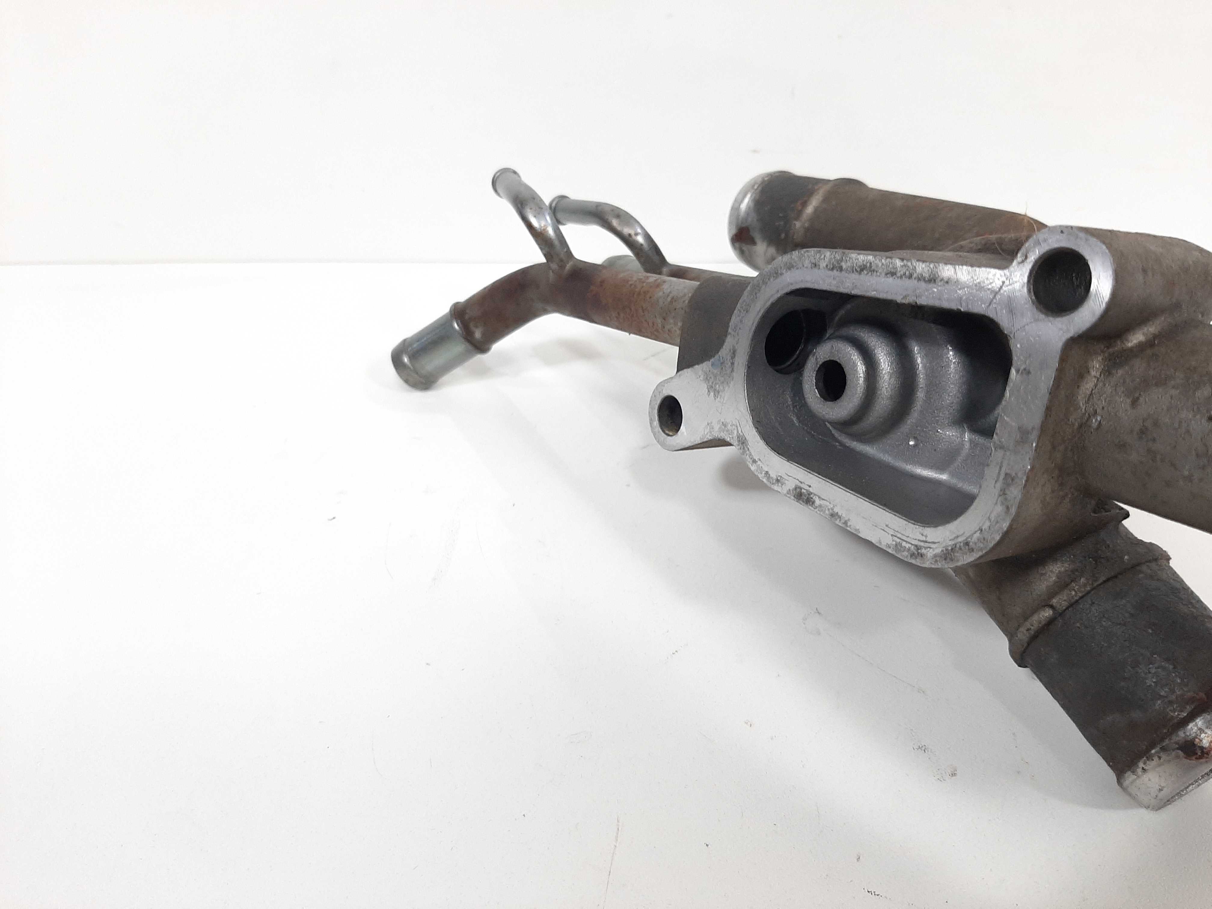 Carcaça Válvula Termostática Hyundai I30 2.0 16v 2008 A 2012 5