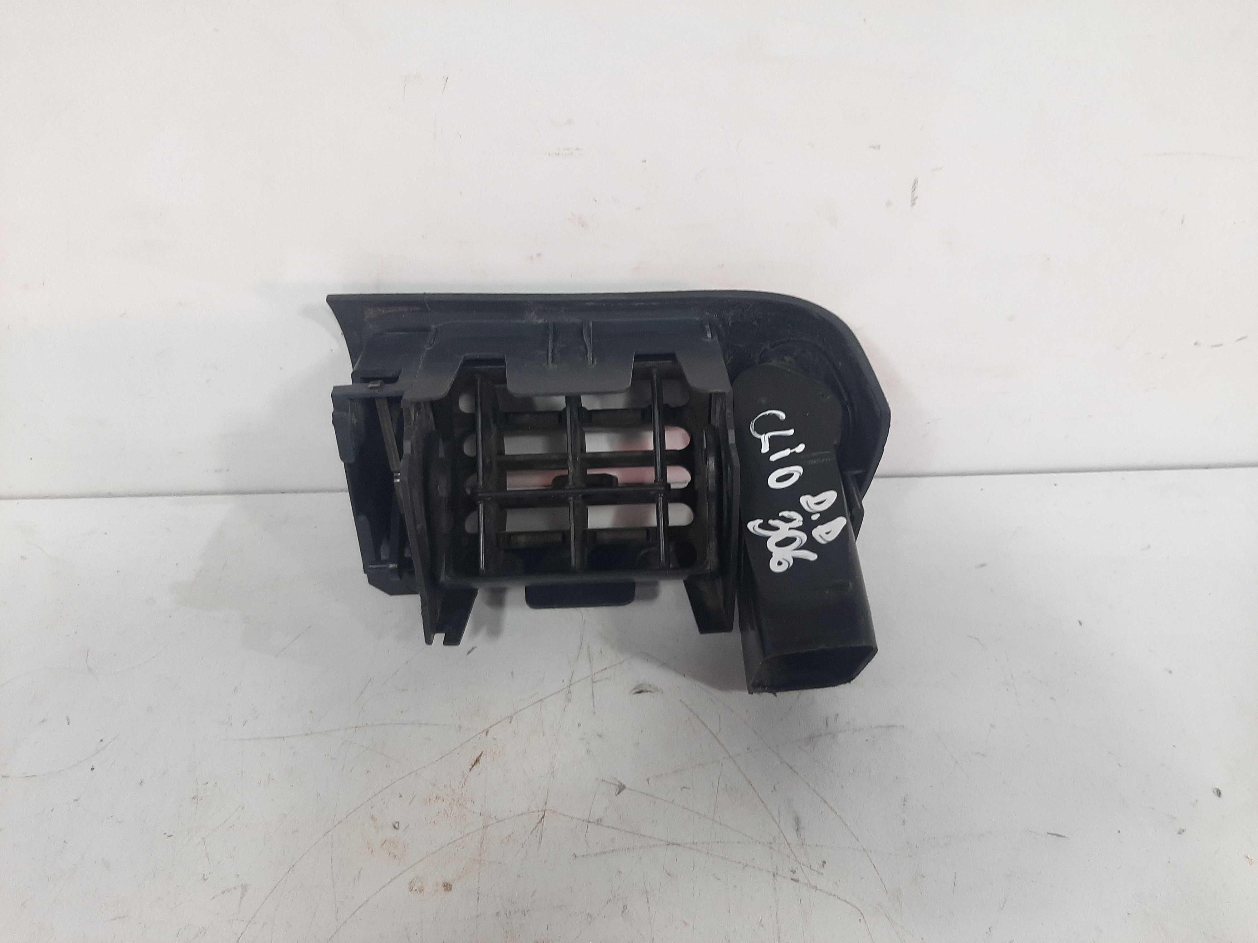 Difusor Ar Dianteiro Direito Renault Clio 2000 2001 A 2012 2