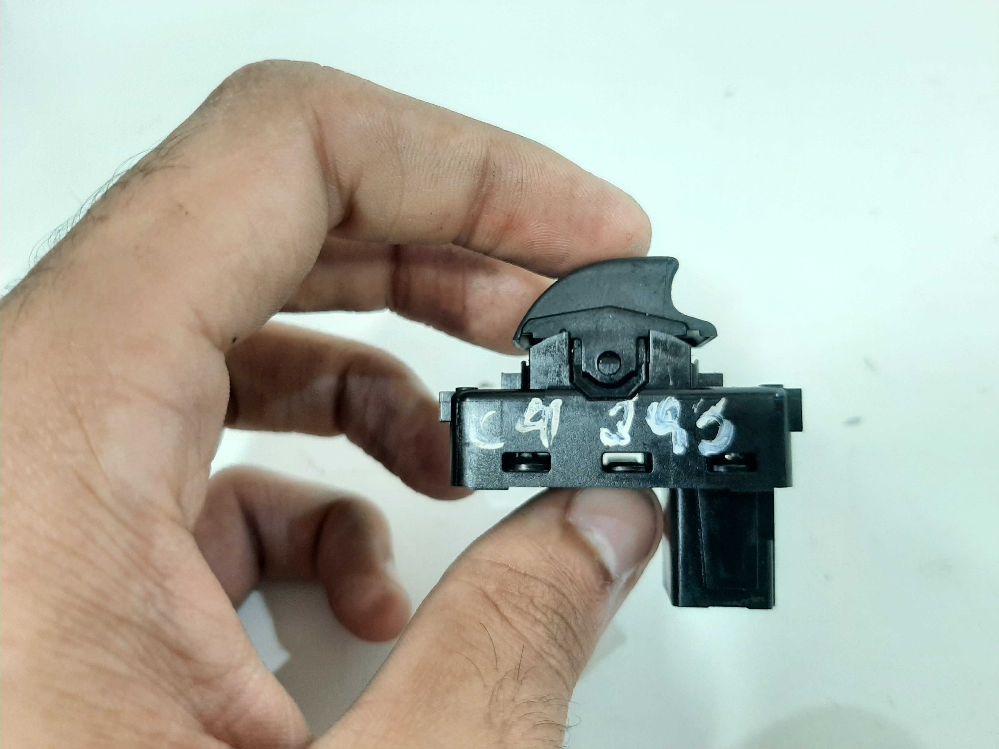 Botão Vidro Eletric Traseiro Esquerdo Citroen C4 2007 A 2013 3