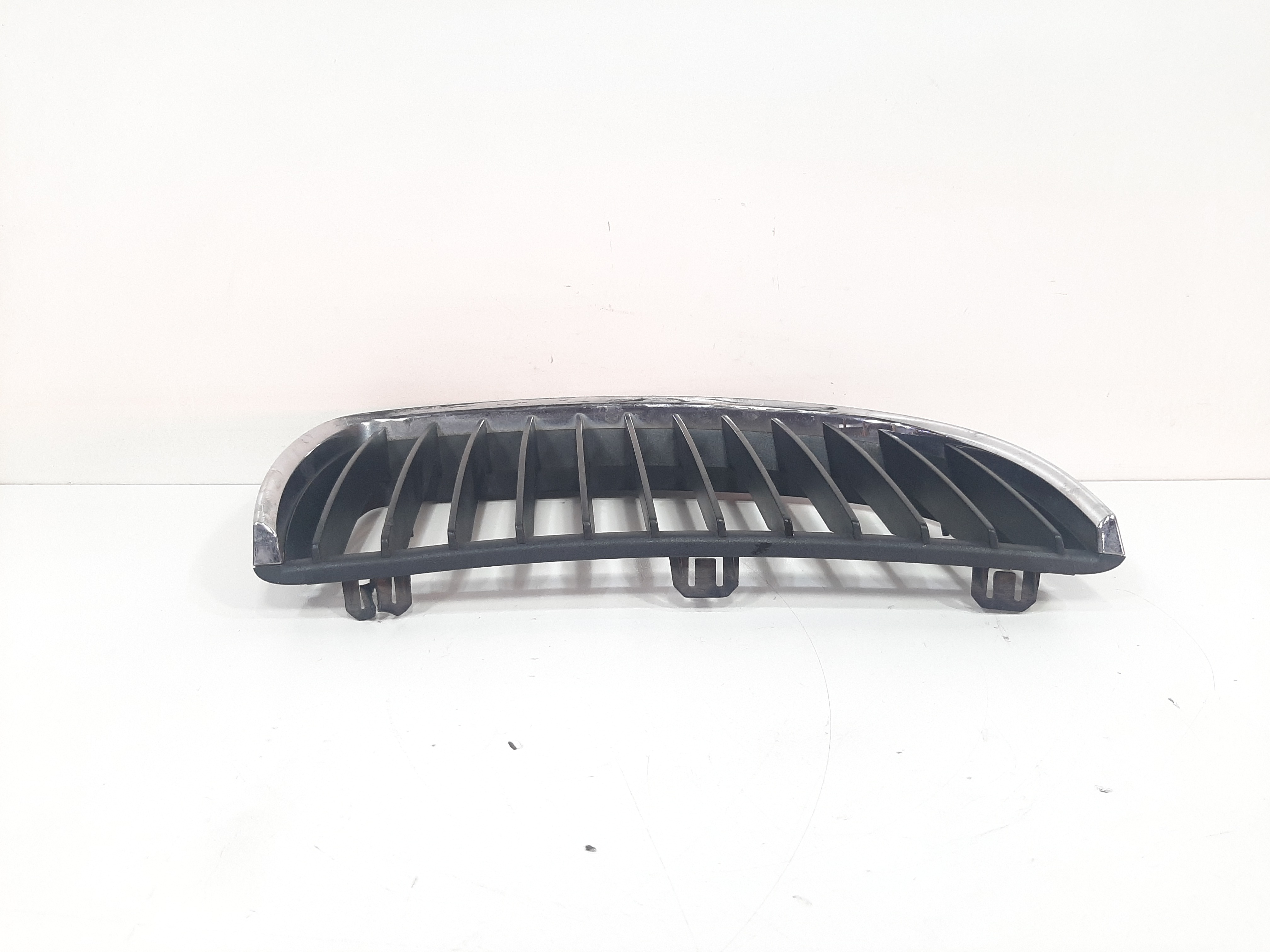 Grade Dianteira Direita Parachoque Bmw 320i 2006 2007 A 2012 5