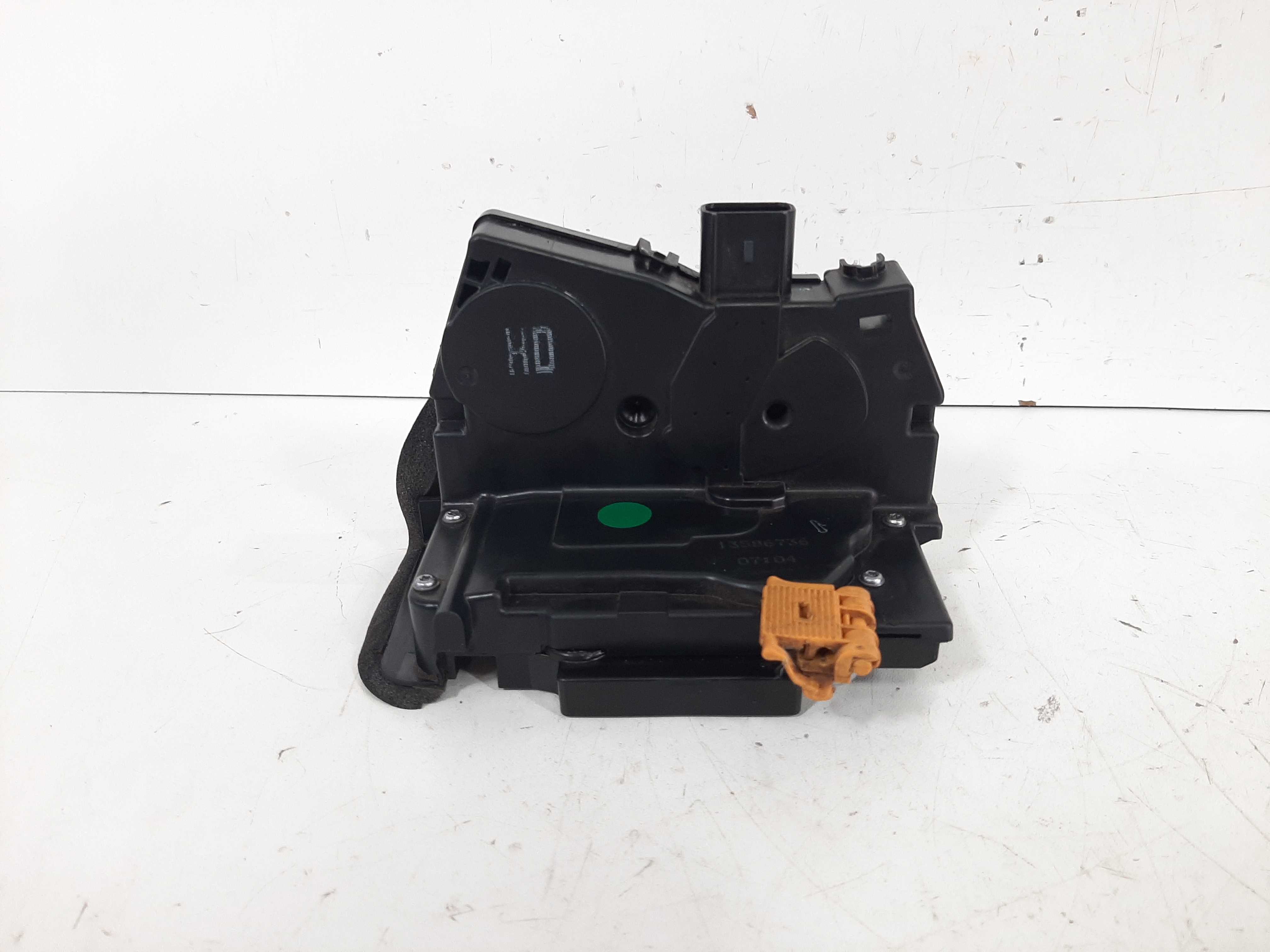 Fechadura Porta Dianteiro Direito Gm Spin 2012 2013 A 2017 2