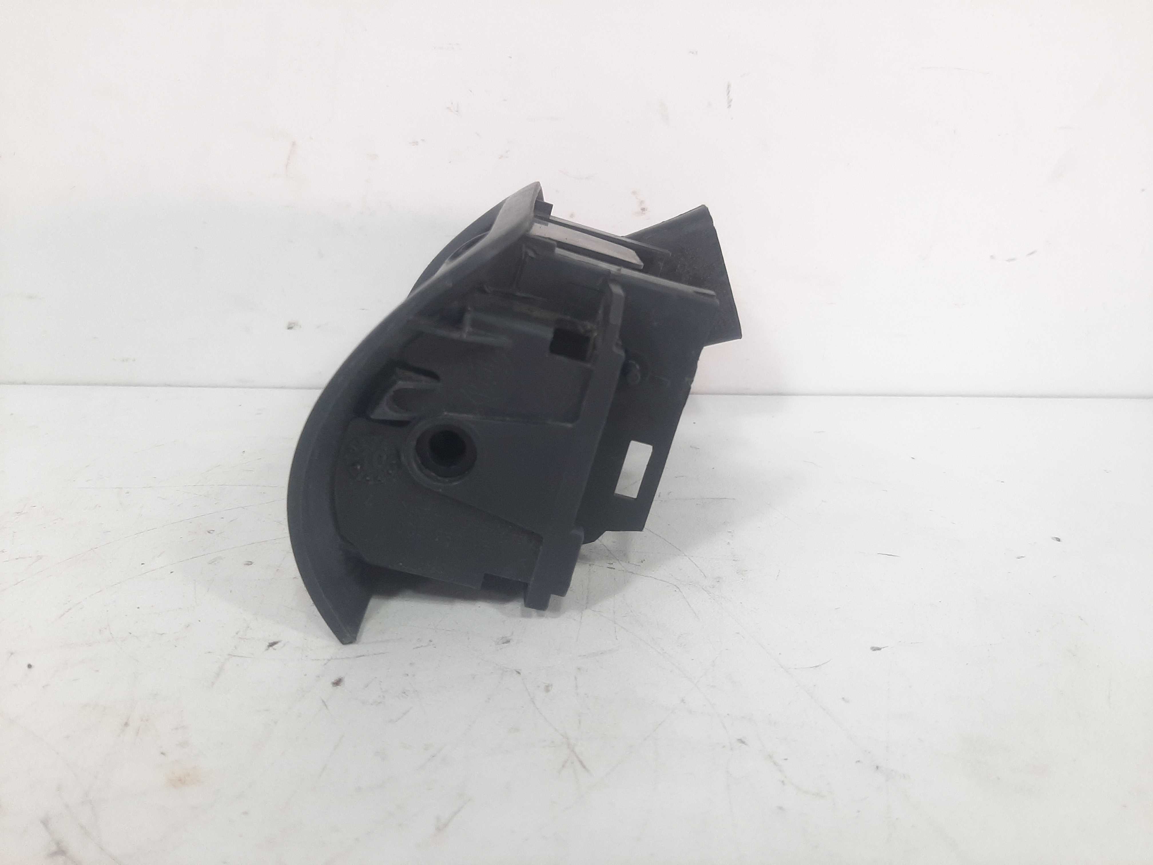 Difusor Ar Dianteiro Esquerdo Clio 2000 2001 2002 A 2012 3