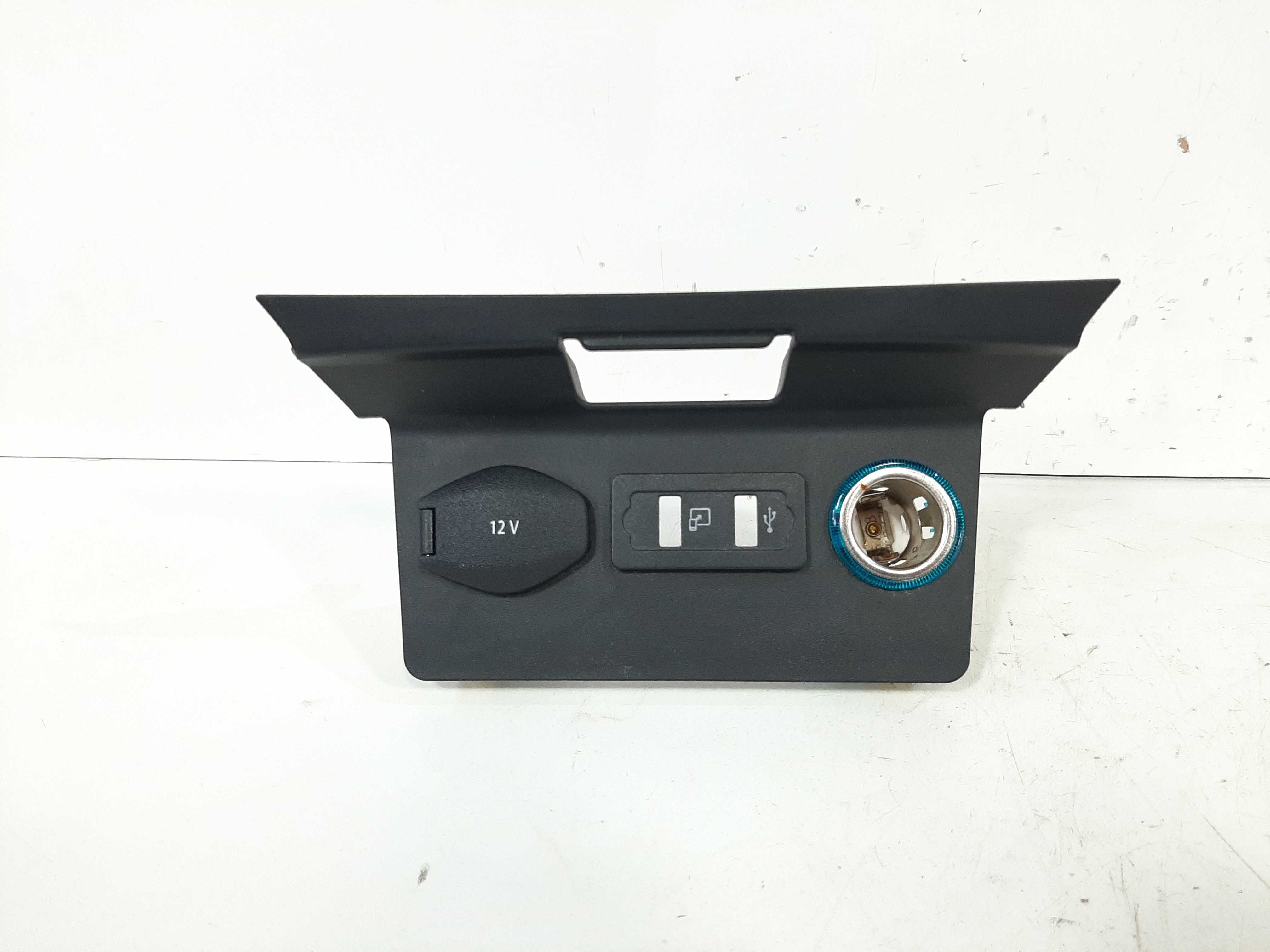 Painel Tomada 12v Acendedor Chery Tiggo 5x 2019 2020 2021 1