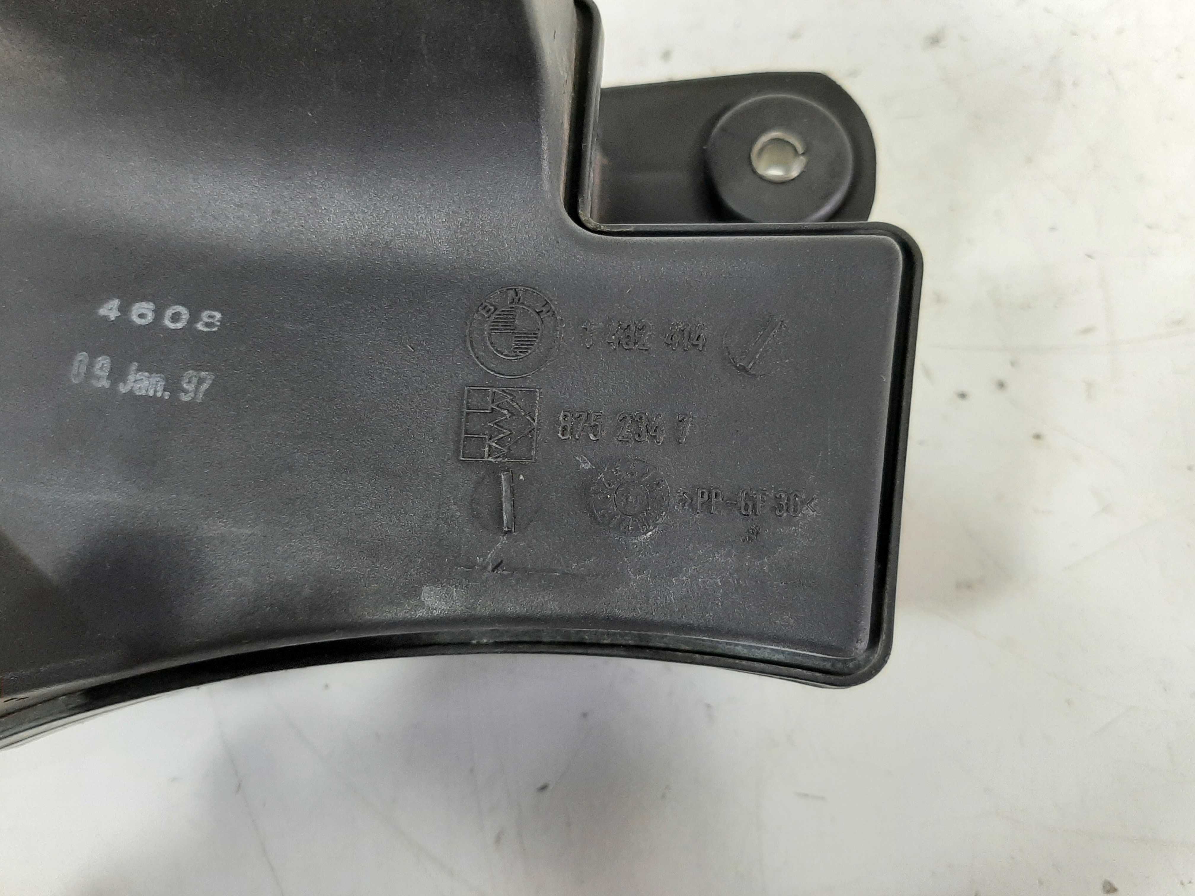Entrada De Ar Ressonador Bmw 540i Serie 5 E39 5