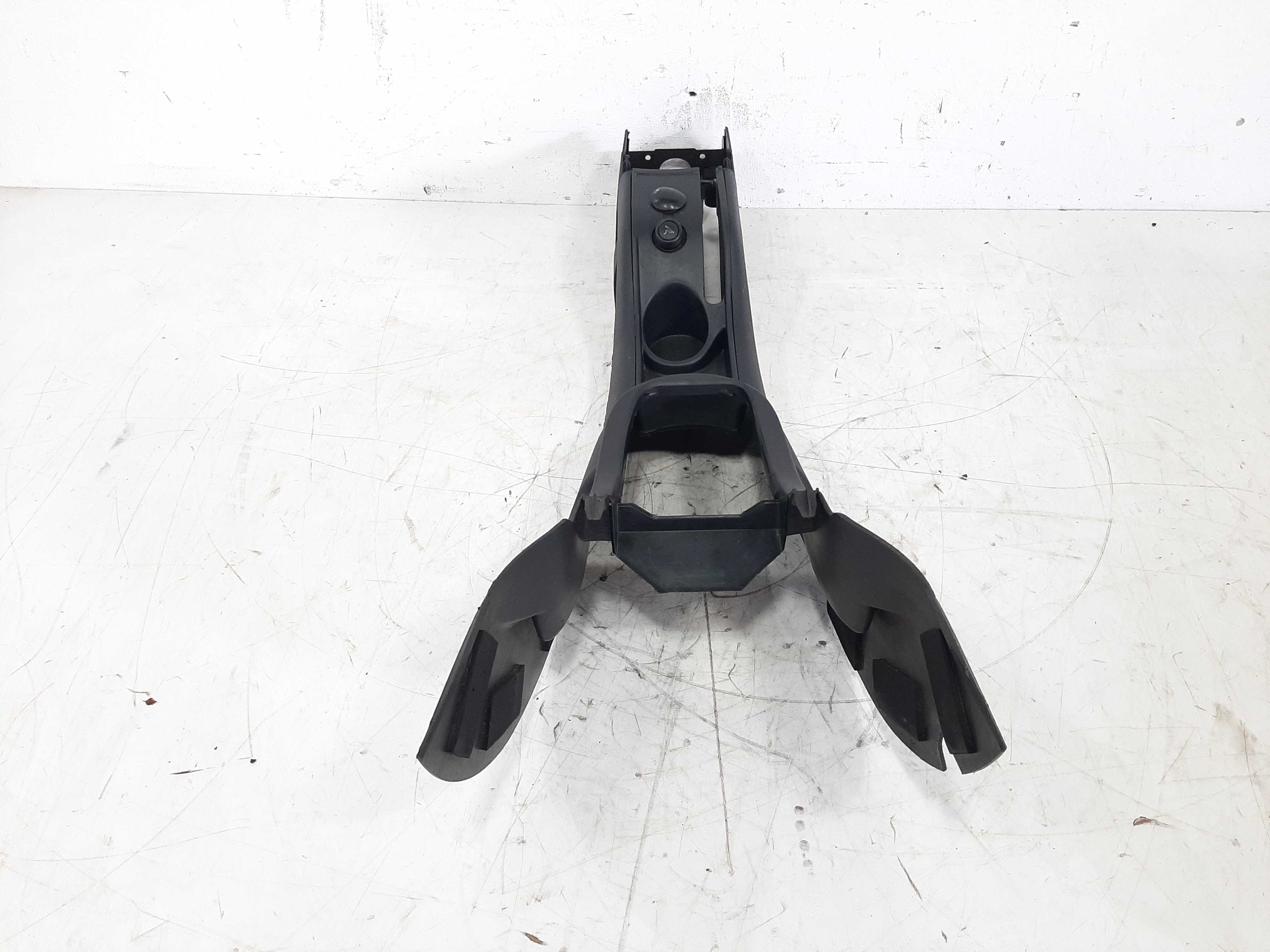 Console Central Tomada 12v Porta Copos Citroen C4 07 A 2013 4