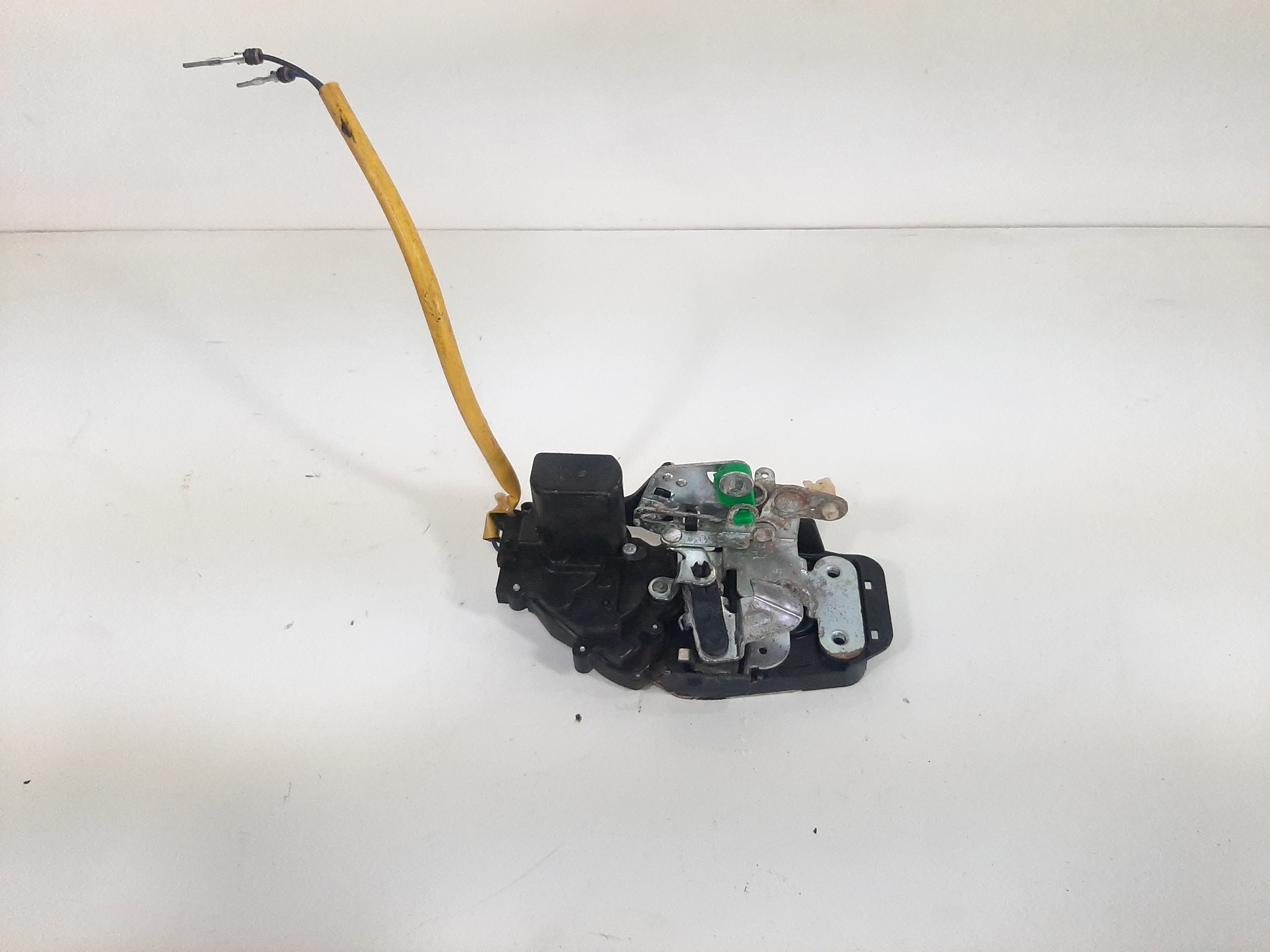 Fechadura Porta Traseira Esquerda Kia Sorento 2004 A 2009 4