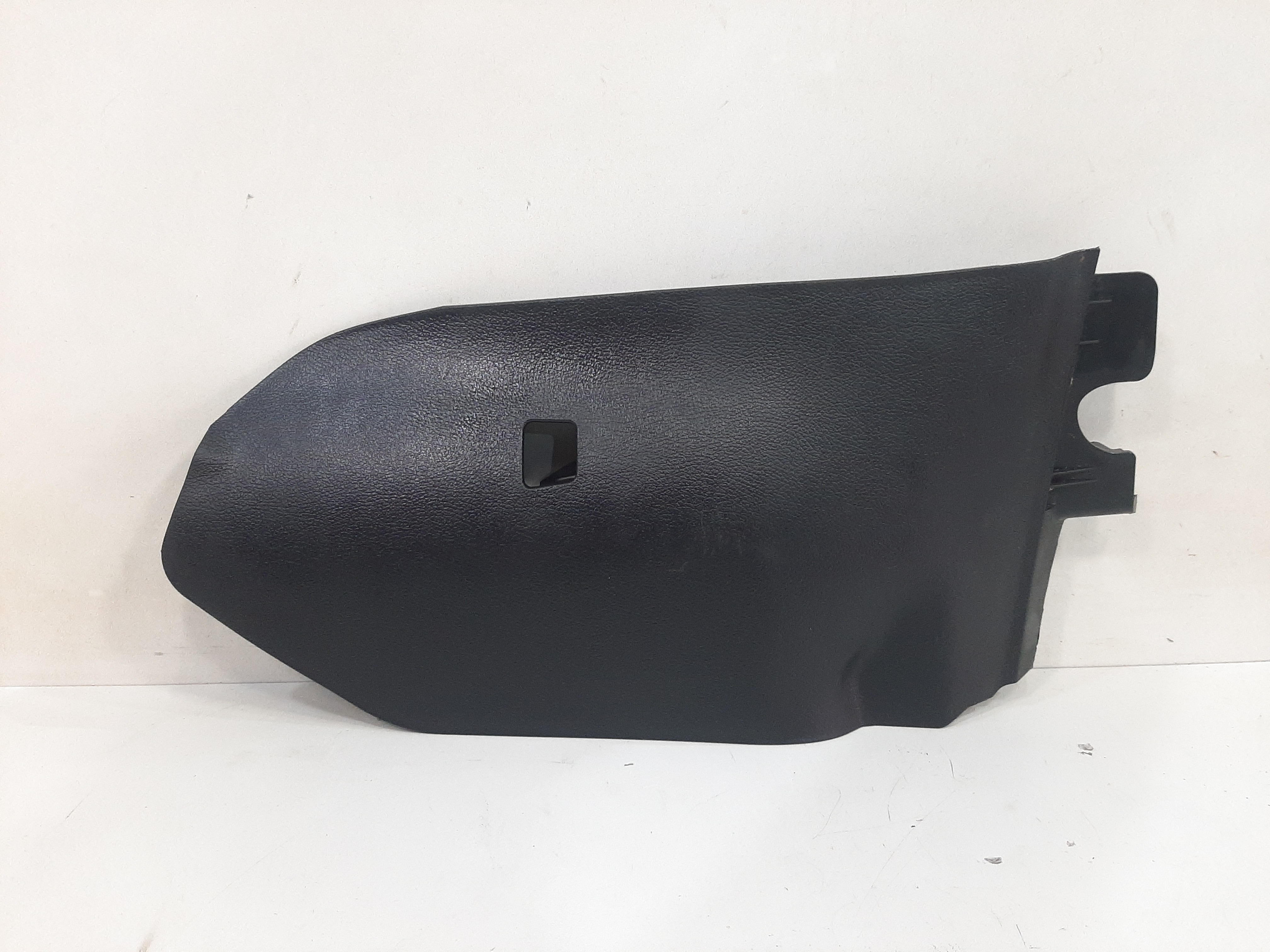 Acabamento Console Lado Direito Kia Cerato Sx3 2009 A 2013 7
