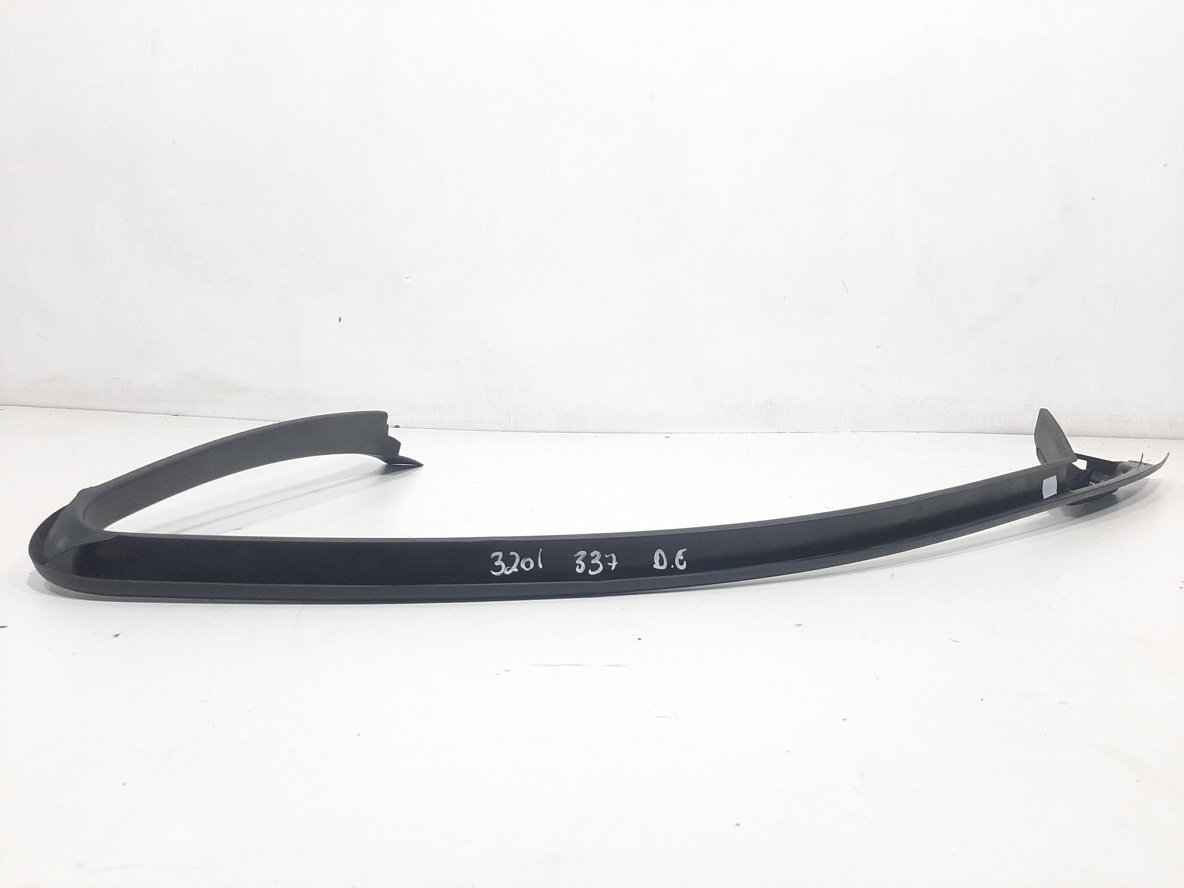 Moldura Arco Dianteira Esquerda Bmw 320i E90 2006 A 2012 6