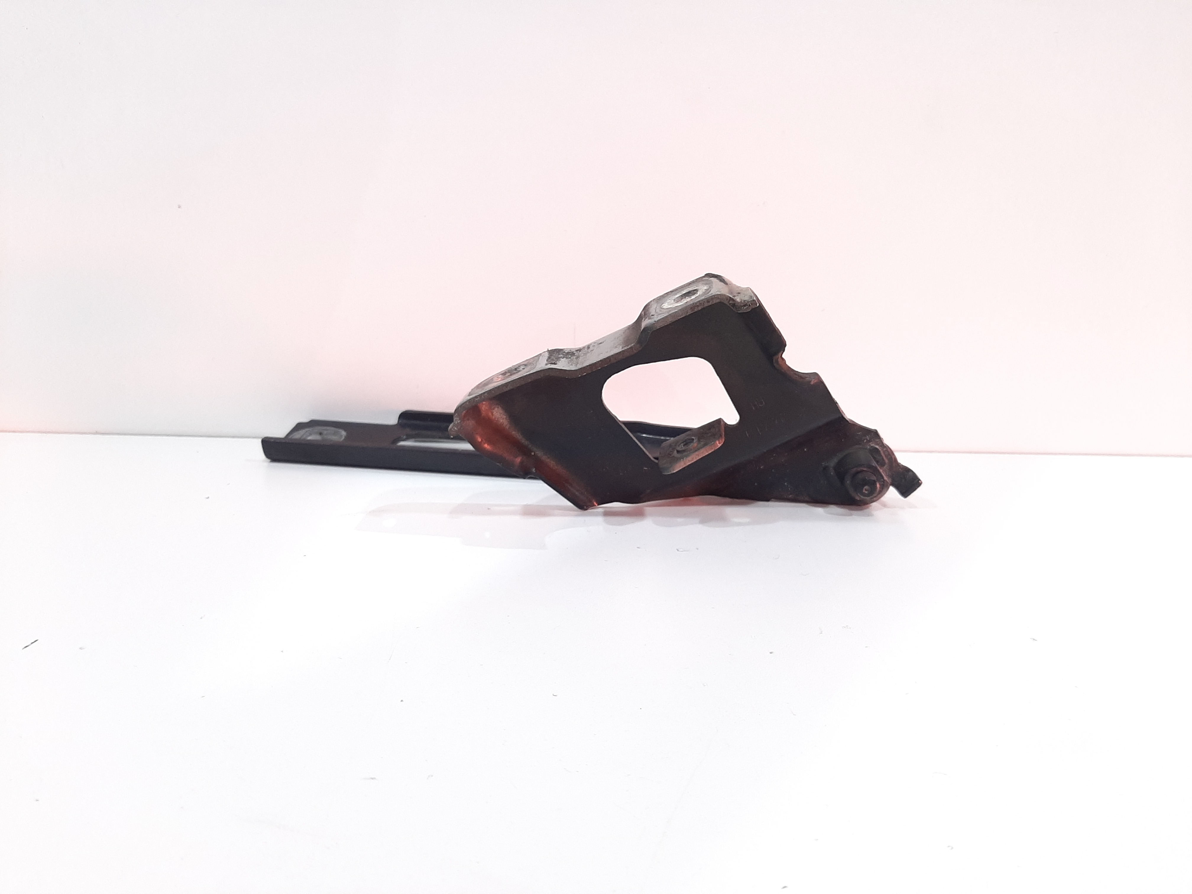 Dobradiça Dianteira Direita Capô Audi A4 2008 2009 A 2012 7