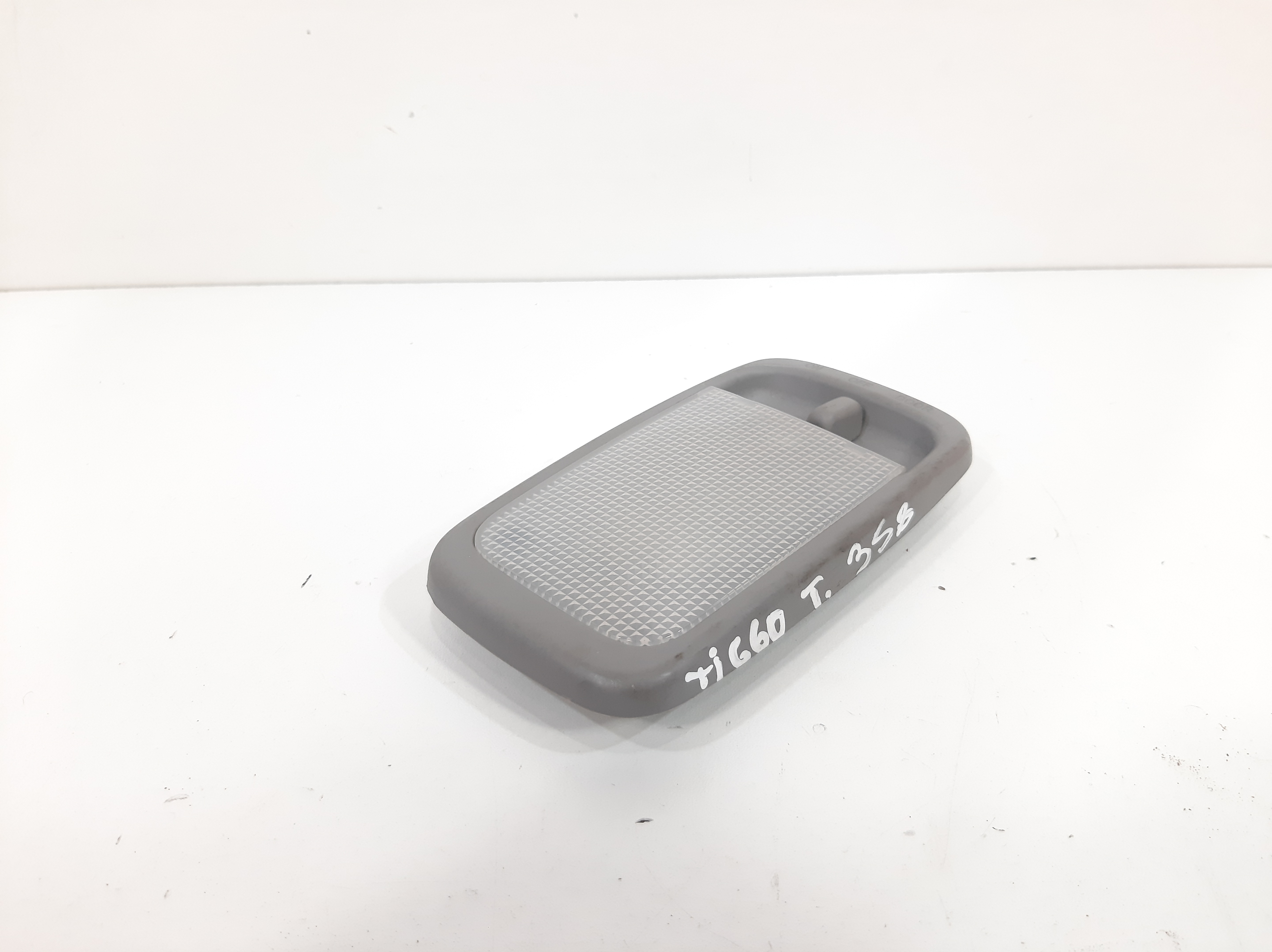 Luz Teto Cortesia Traseira Chery Tiggo 2.0 2013 2014 2015 8