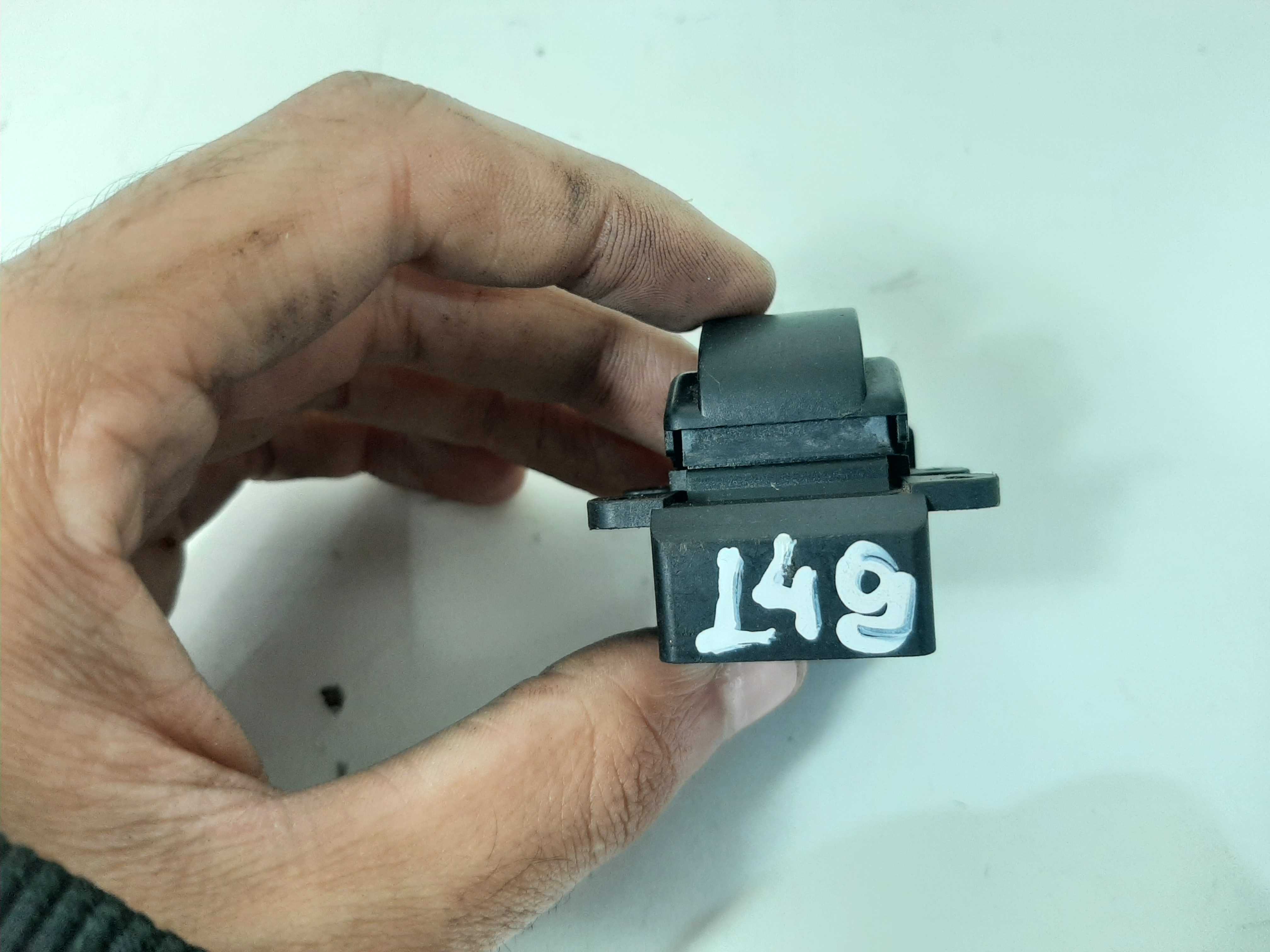Comando Vidro Elétrico Traseiro Direito Fit 2003 2004 A 2008 3