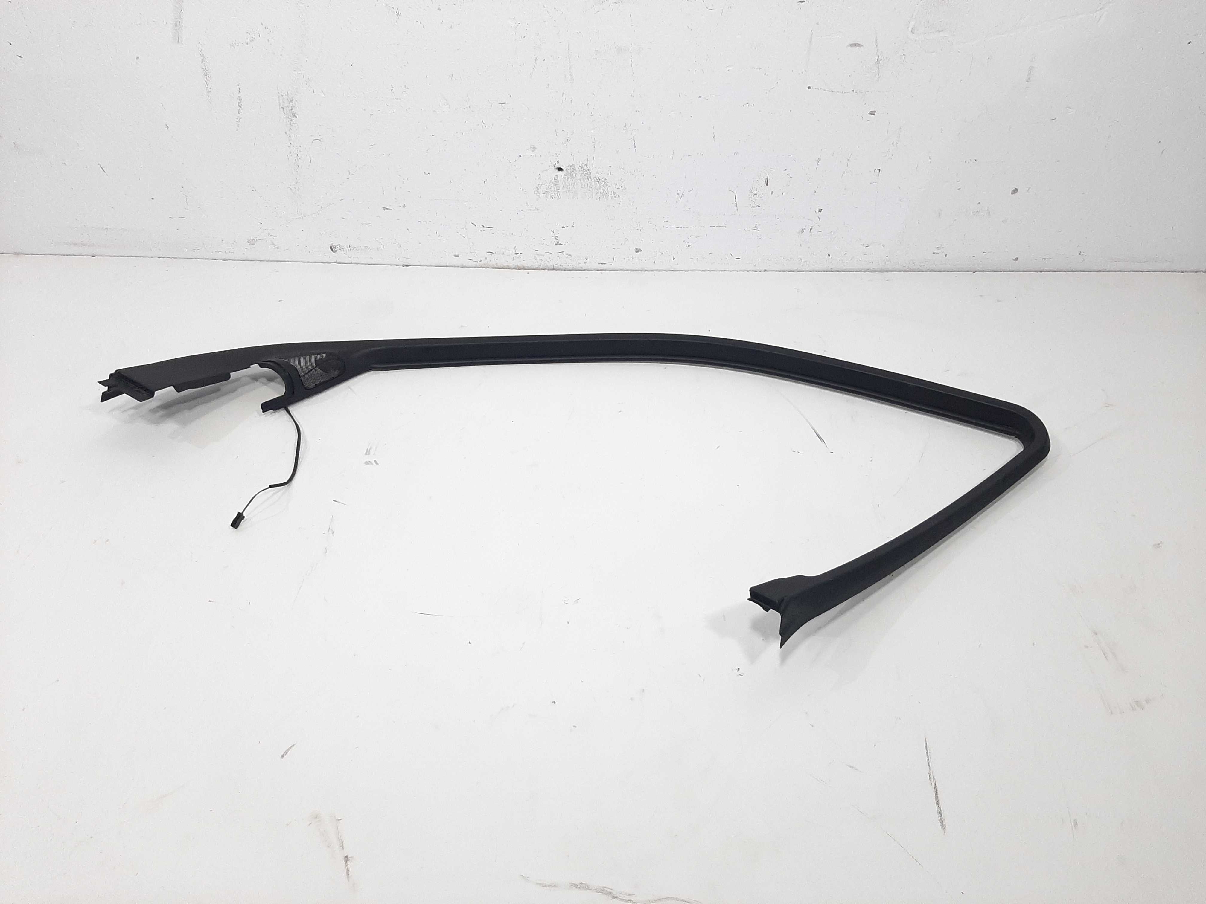 Acabamento Guarnição Dianteiro Direito Bmw 528i 540i E39 2