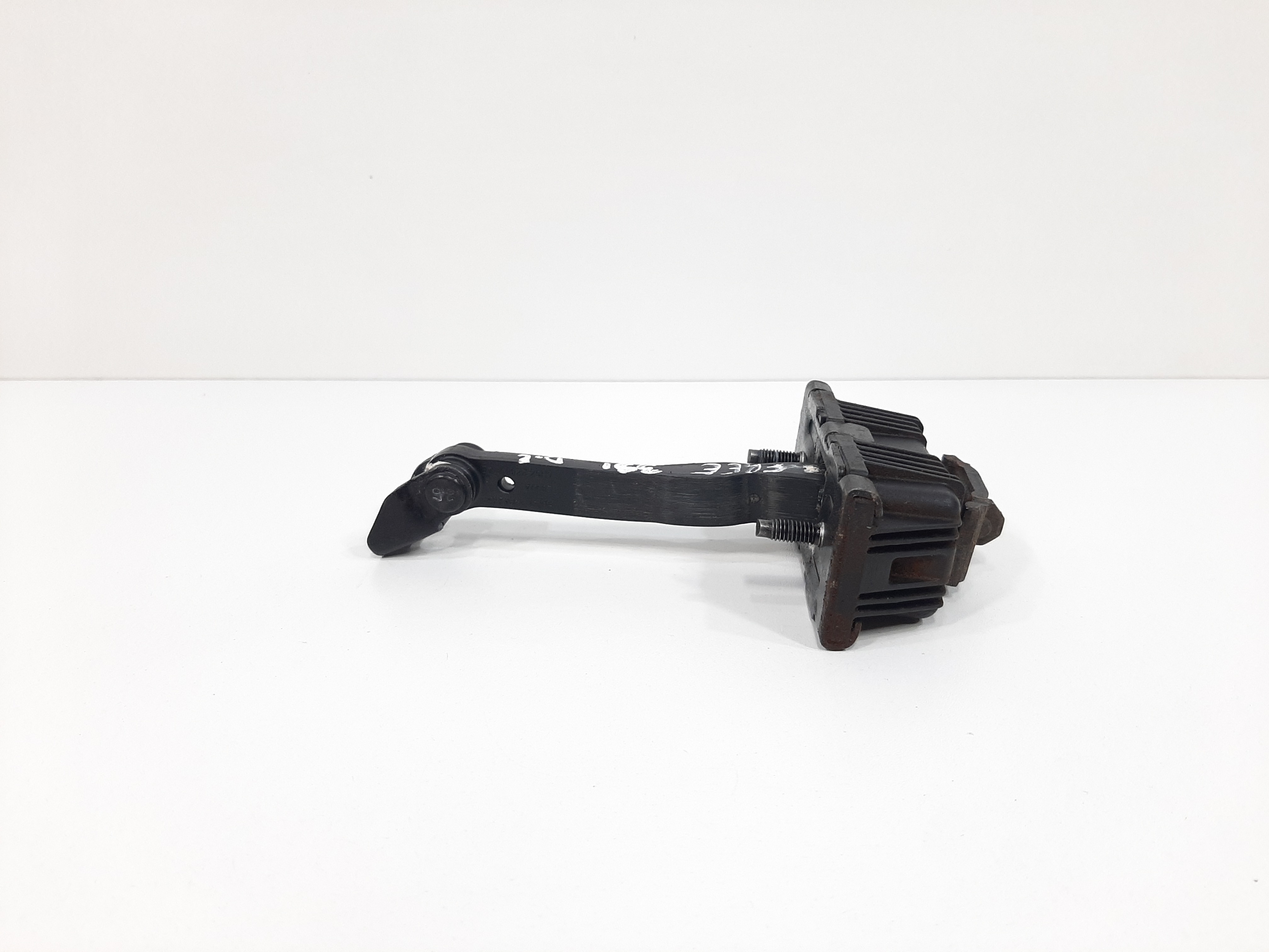 Limitador Porta Dianteiro Esquerdo Freelander 2 2007 A 2012 8