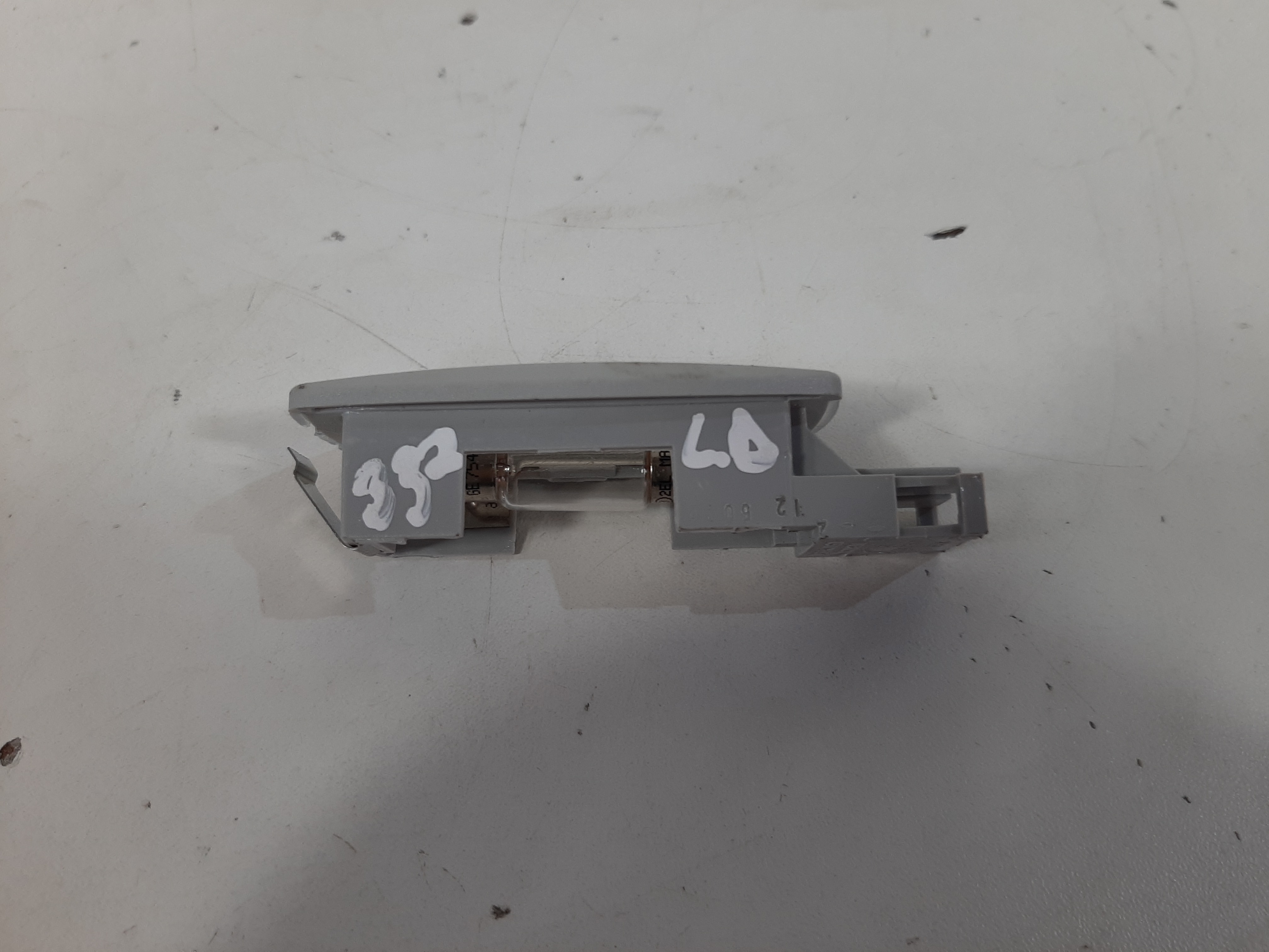 Luz Cortesia Quebra Sol Volkswagen Polo Virtus 2018 A 2022 1