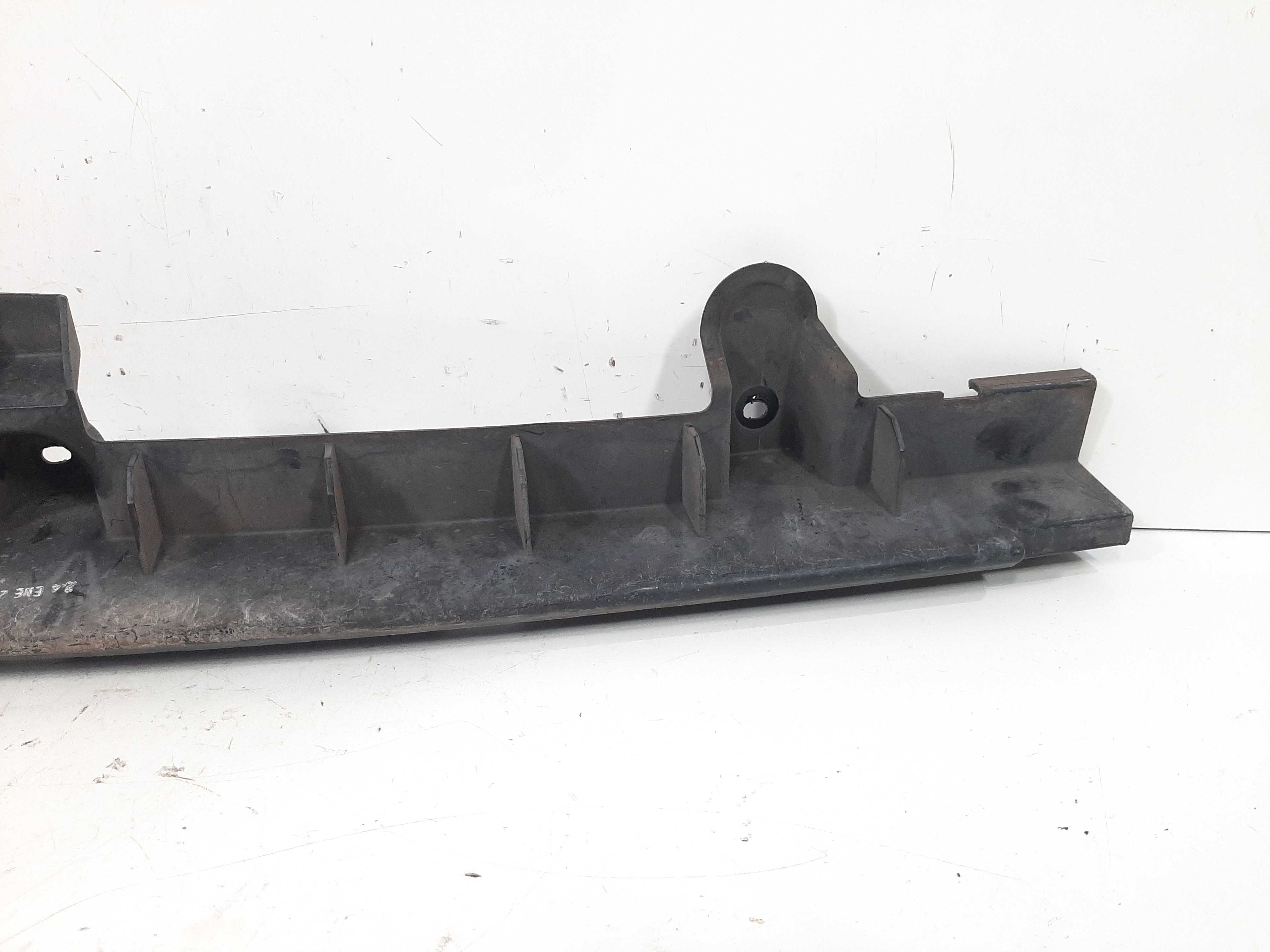 Guia Parachoque Traseiro Direito Citroen C4 Pallas 07 A 2013 5