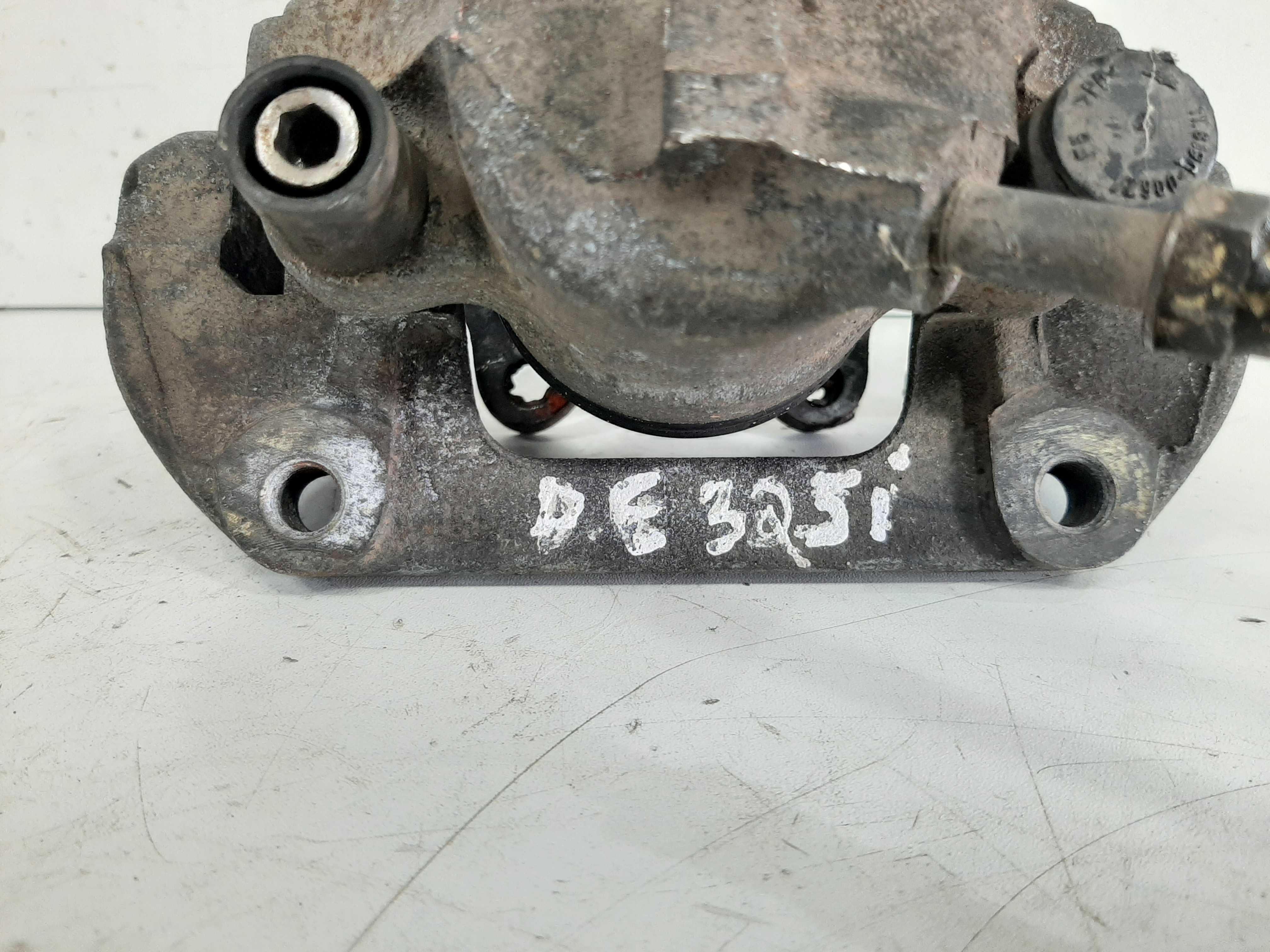 Pinça Freio Dianteiro Esquerdo Bmw 325i 2.5 2000 2001 2002 3