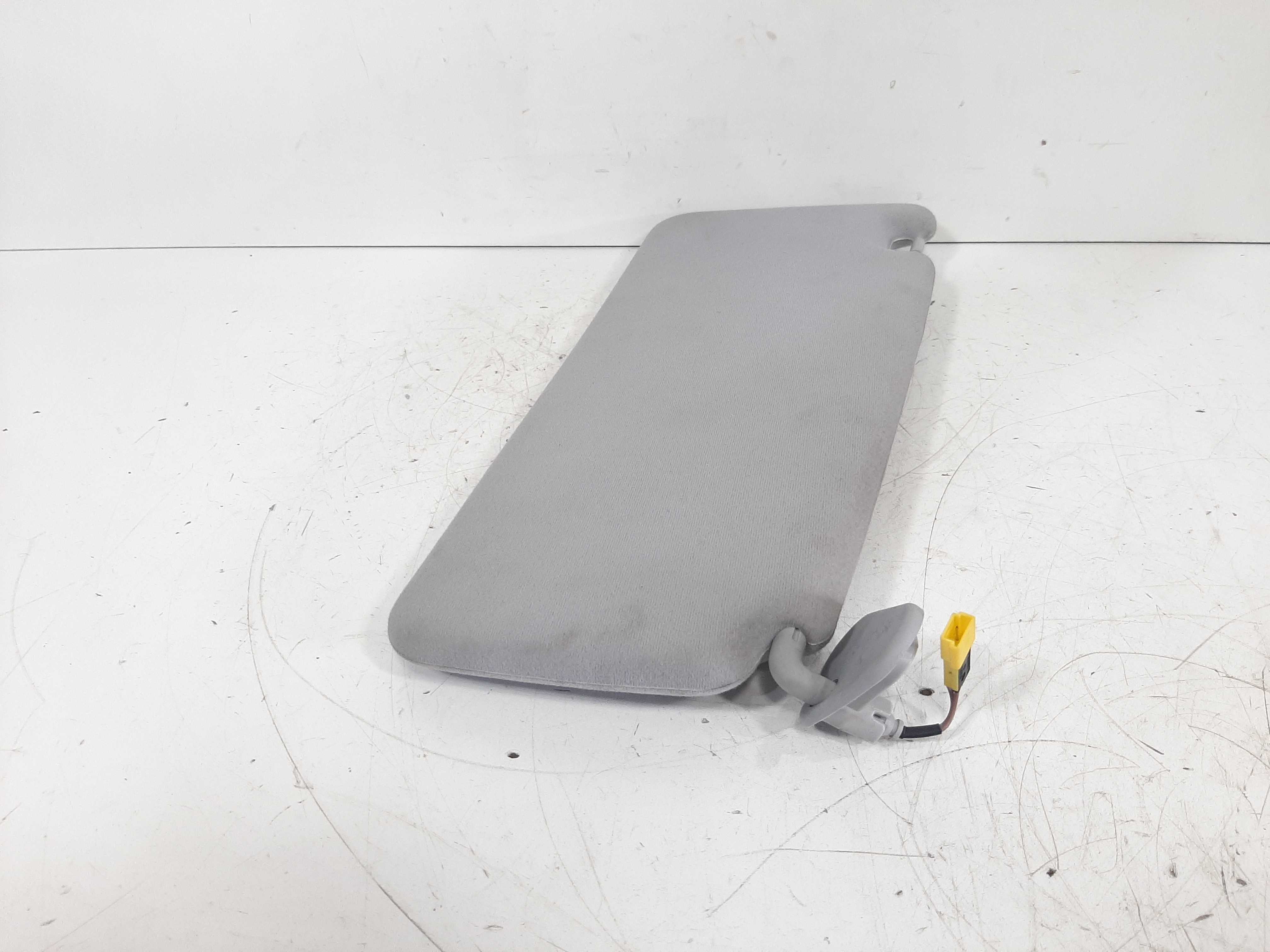 Quebra Sol Dianteiro Esquerdo Bmw 540i Serie 5 E39 96 A 04 5