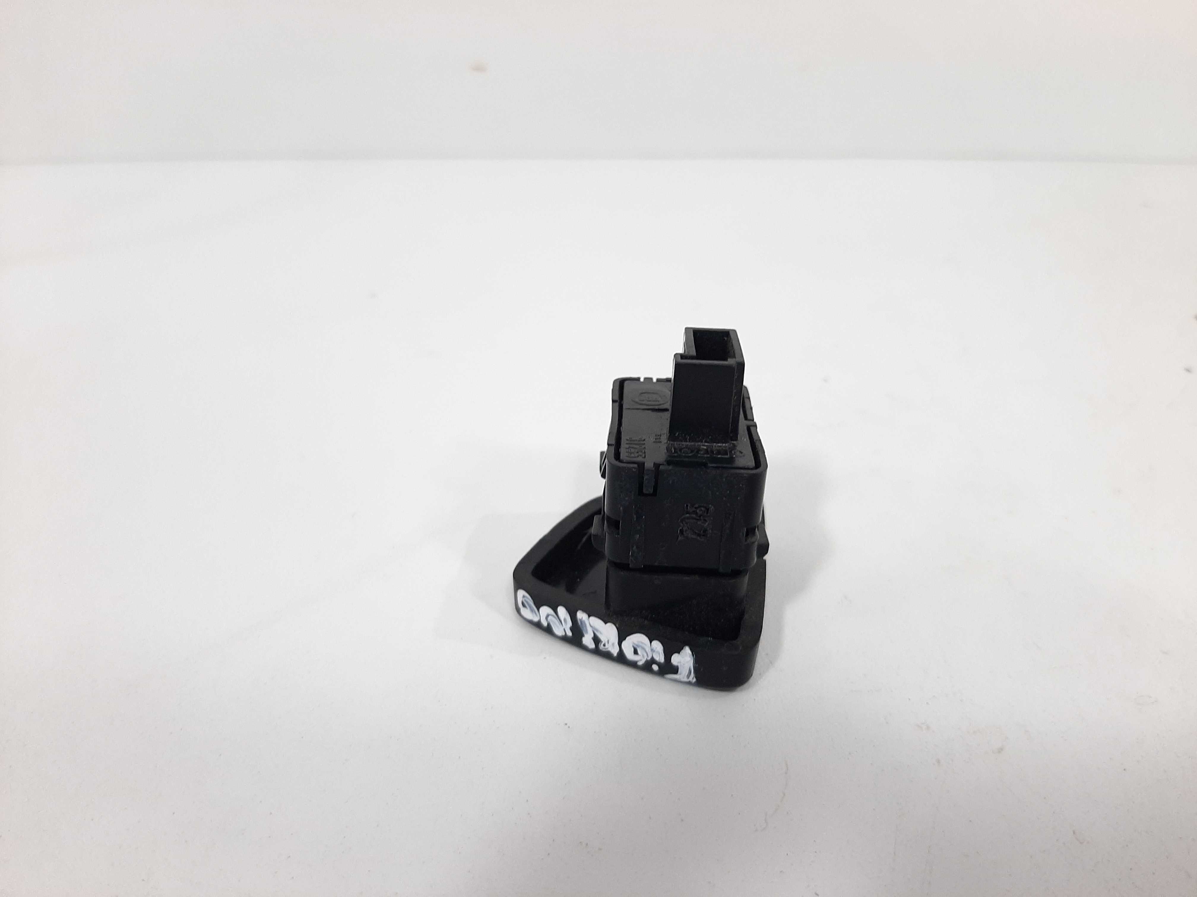 Botão Comando Vidro Elétrico Lado Esquerdo Fiorino 91 A 01 7