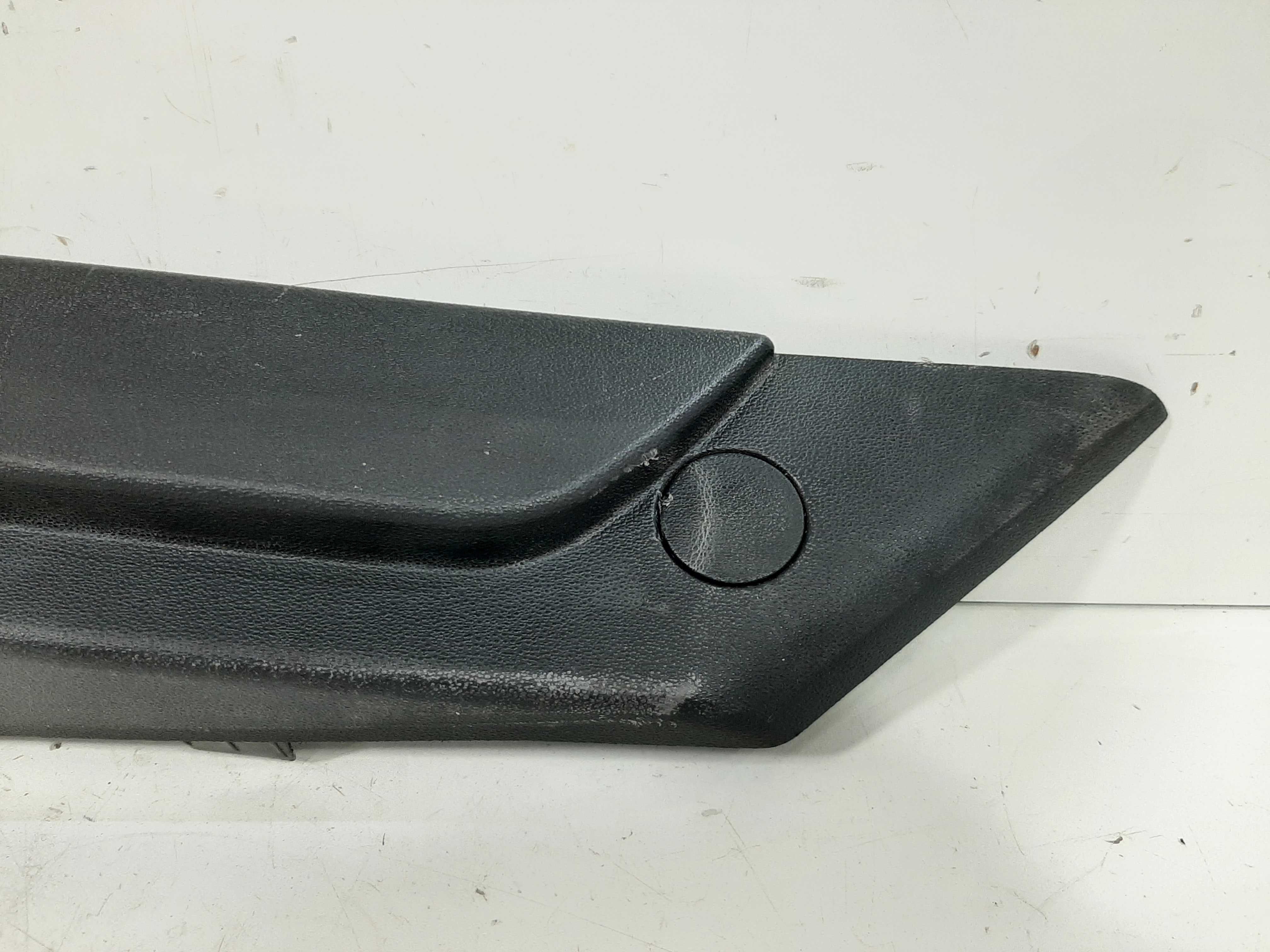 Suporte Esquerdo Tampa Bagagito Hyundai I30 2009 2010 A 2012 7