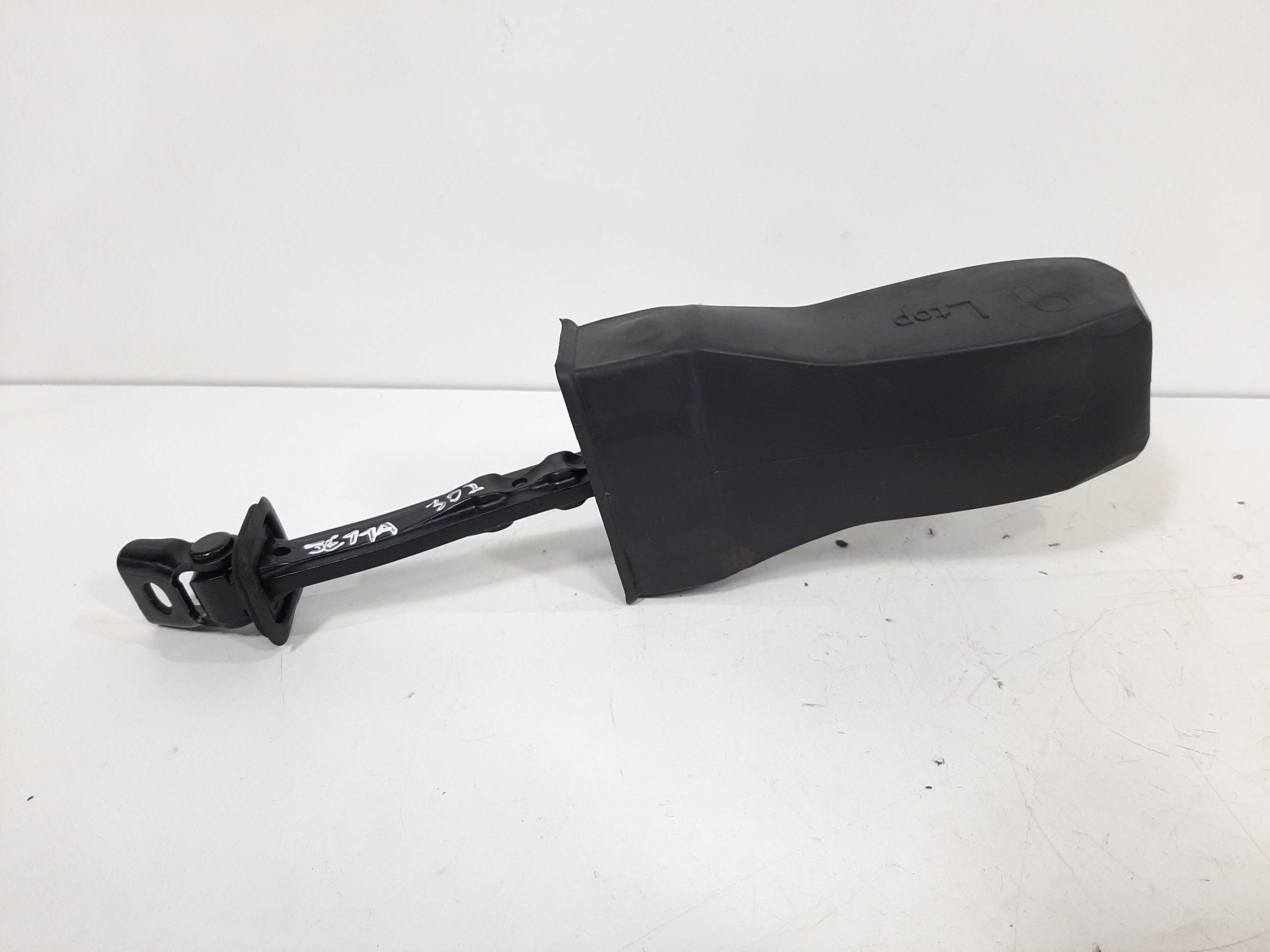 Limitador Porta Traseiro Direito Vw Jetta 2011 2012 A 2018 7