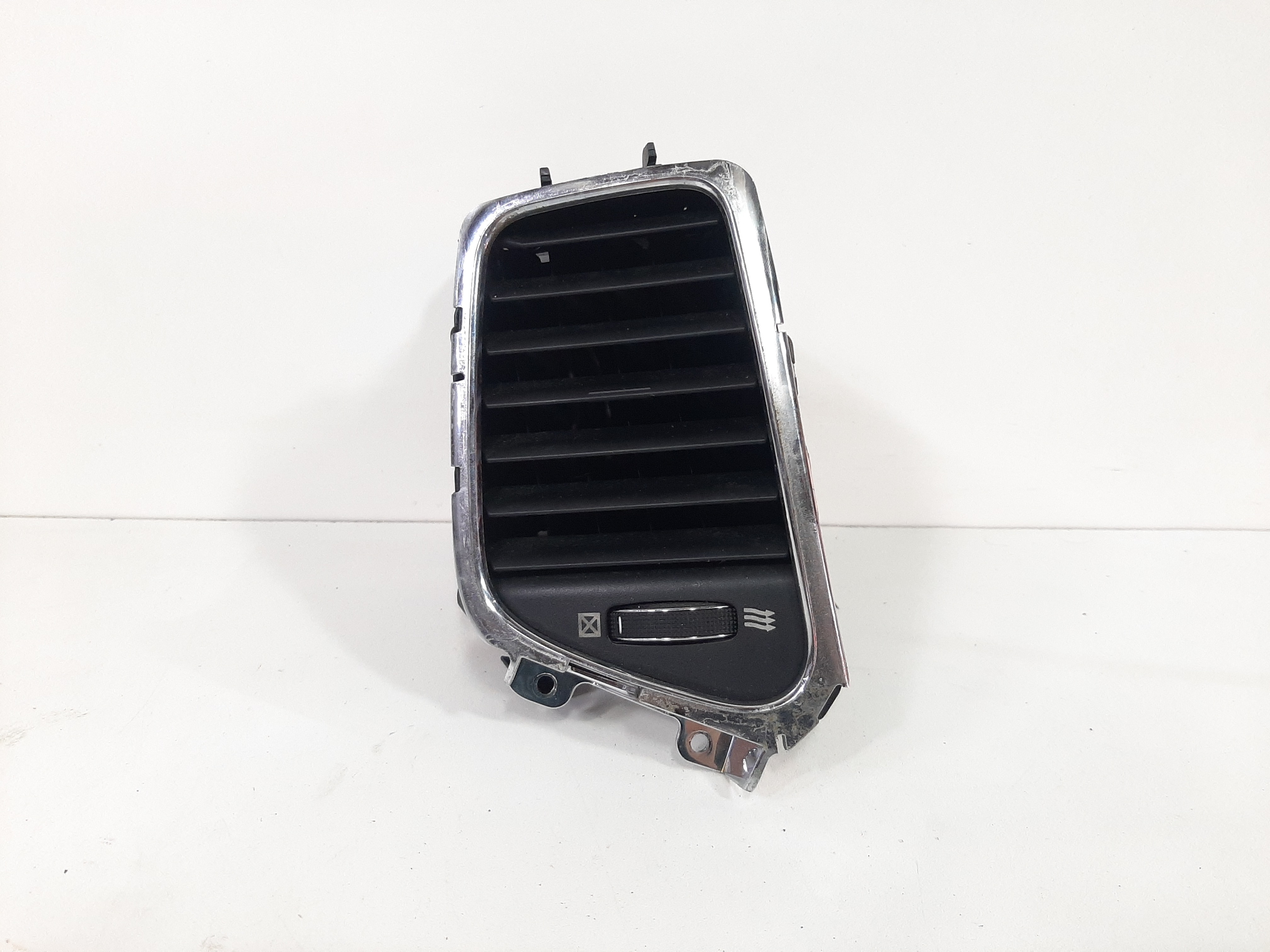 Difusor Ar Esquerdo Central Jeep Grand Cherokee 2011 A 2015 3
