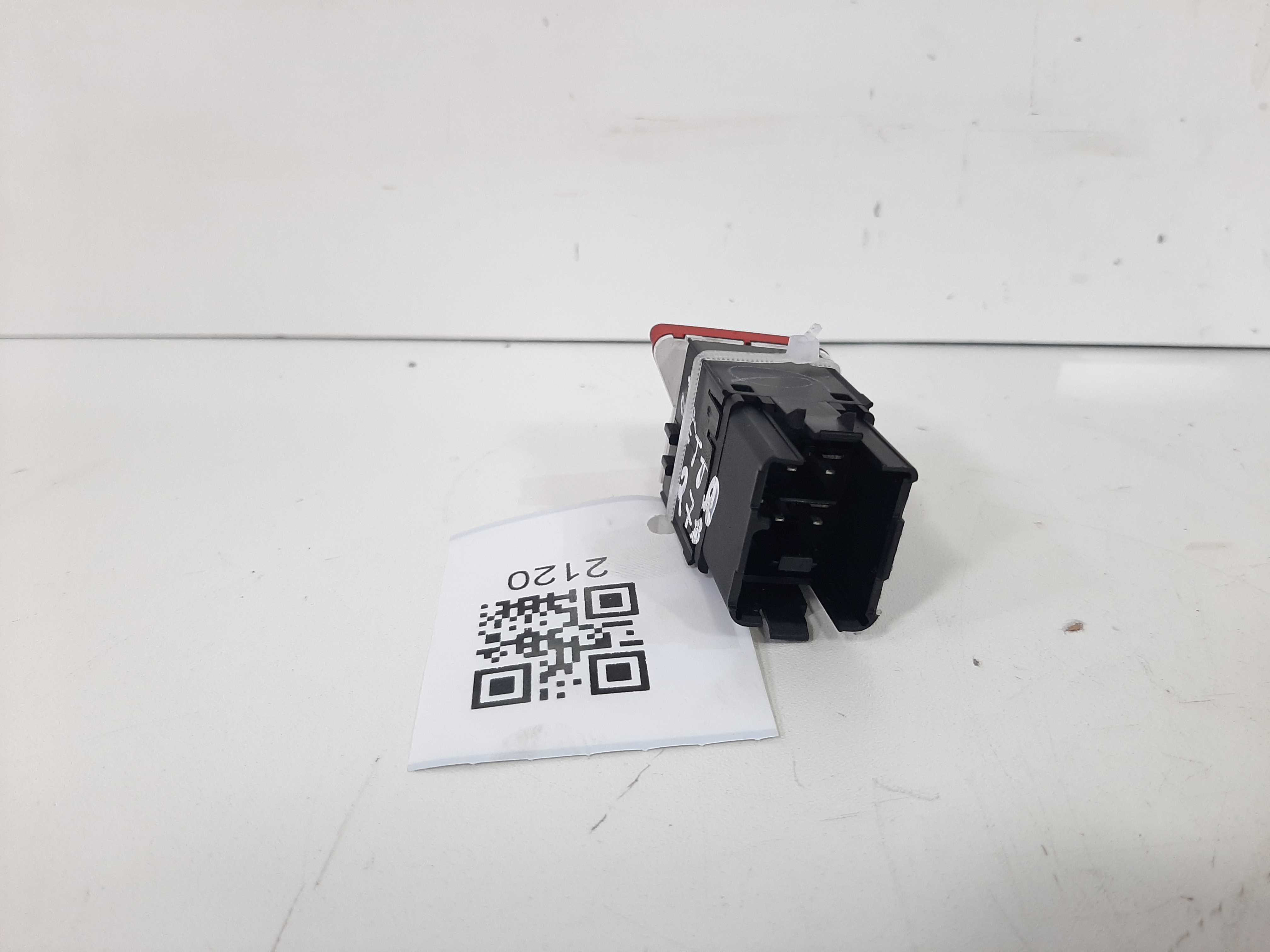 Botão Luz Pisca Alerta Jetta Golf Mk5 2007 2008 2009 A 2013 3