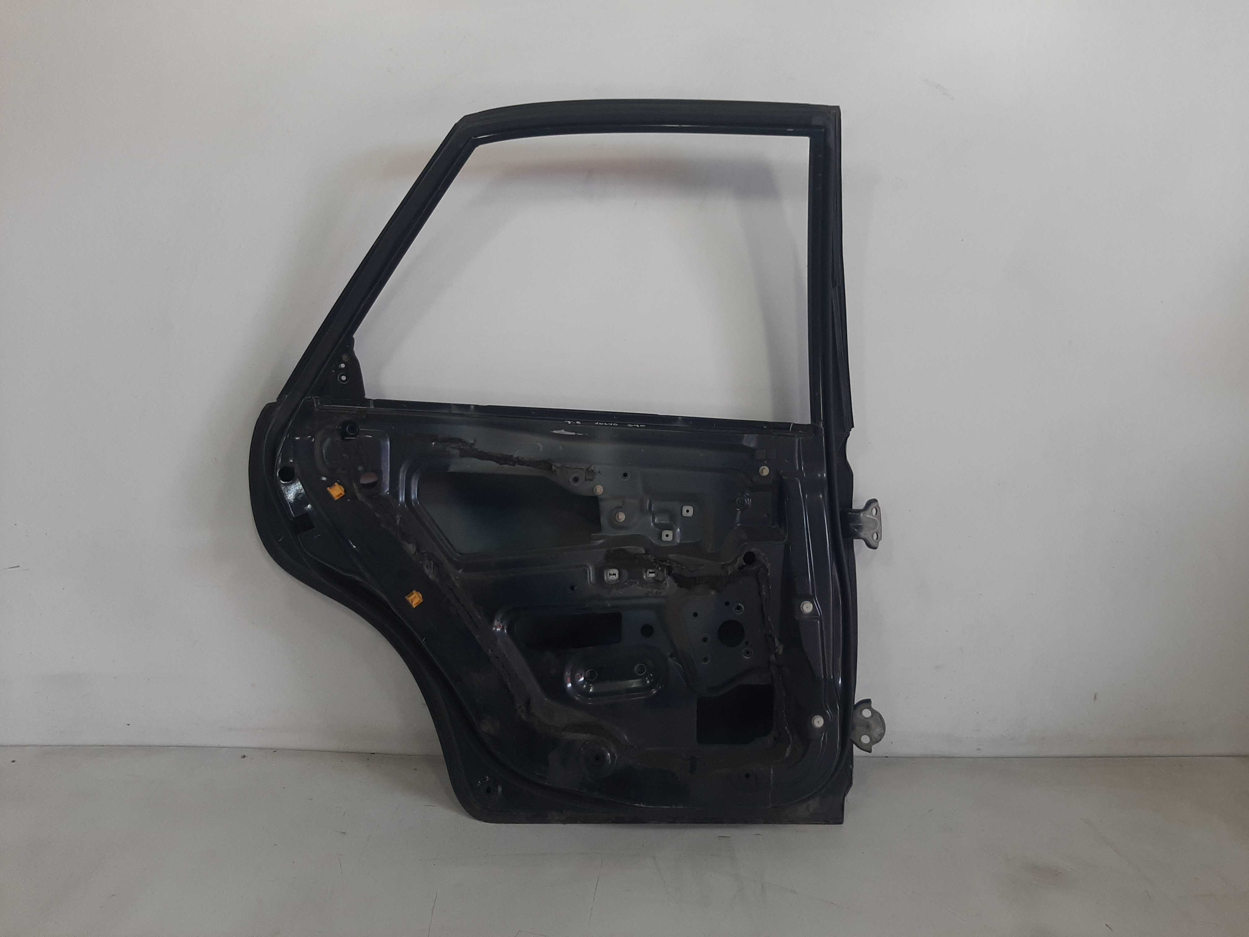Porta Traseira Esquerda Volvo V40 1997 1998 1999 A 2003 4