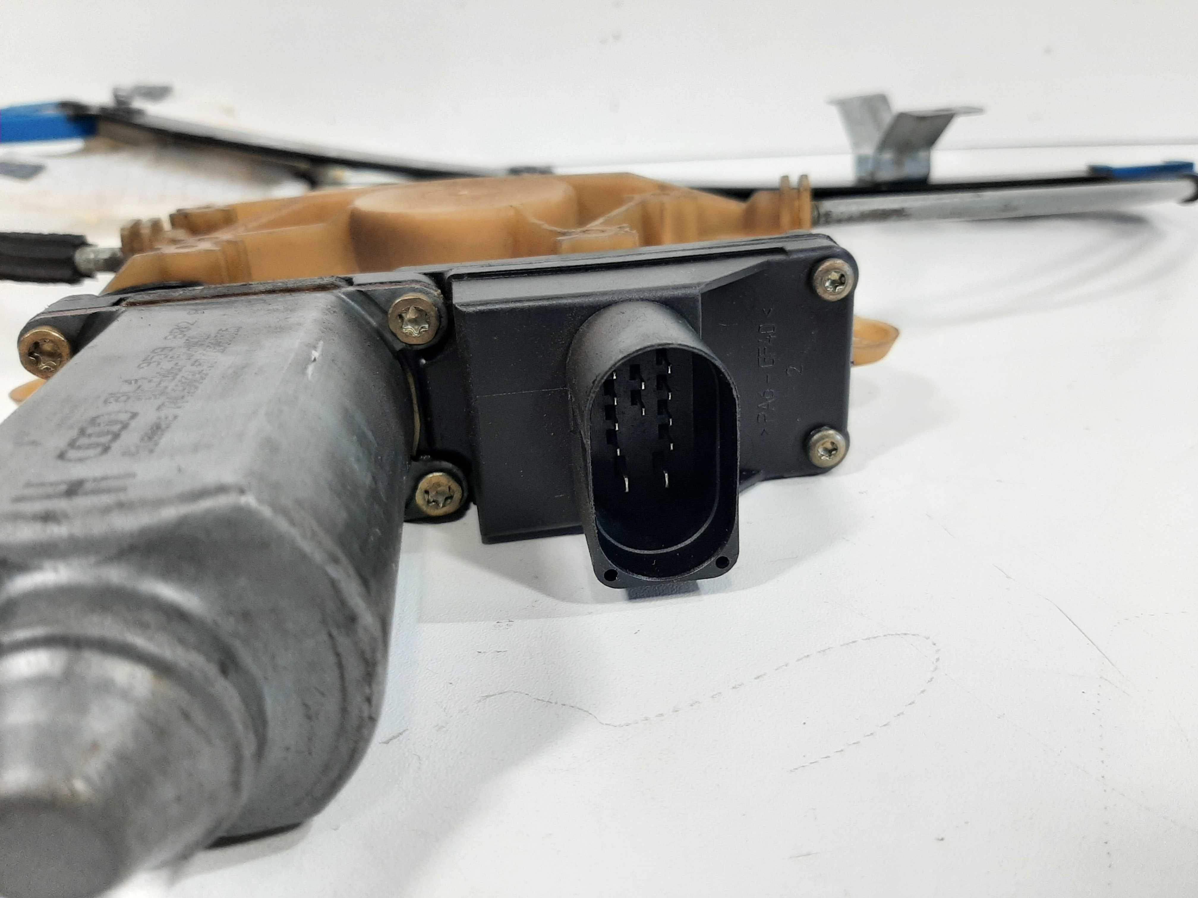 Máquina Vidro Traseiro Direito Audi A3 1997 1998 1999 A 2003 8