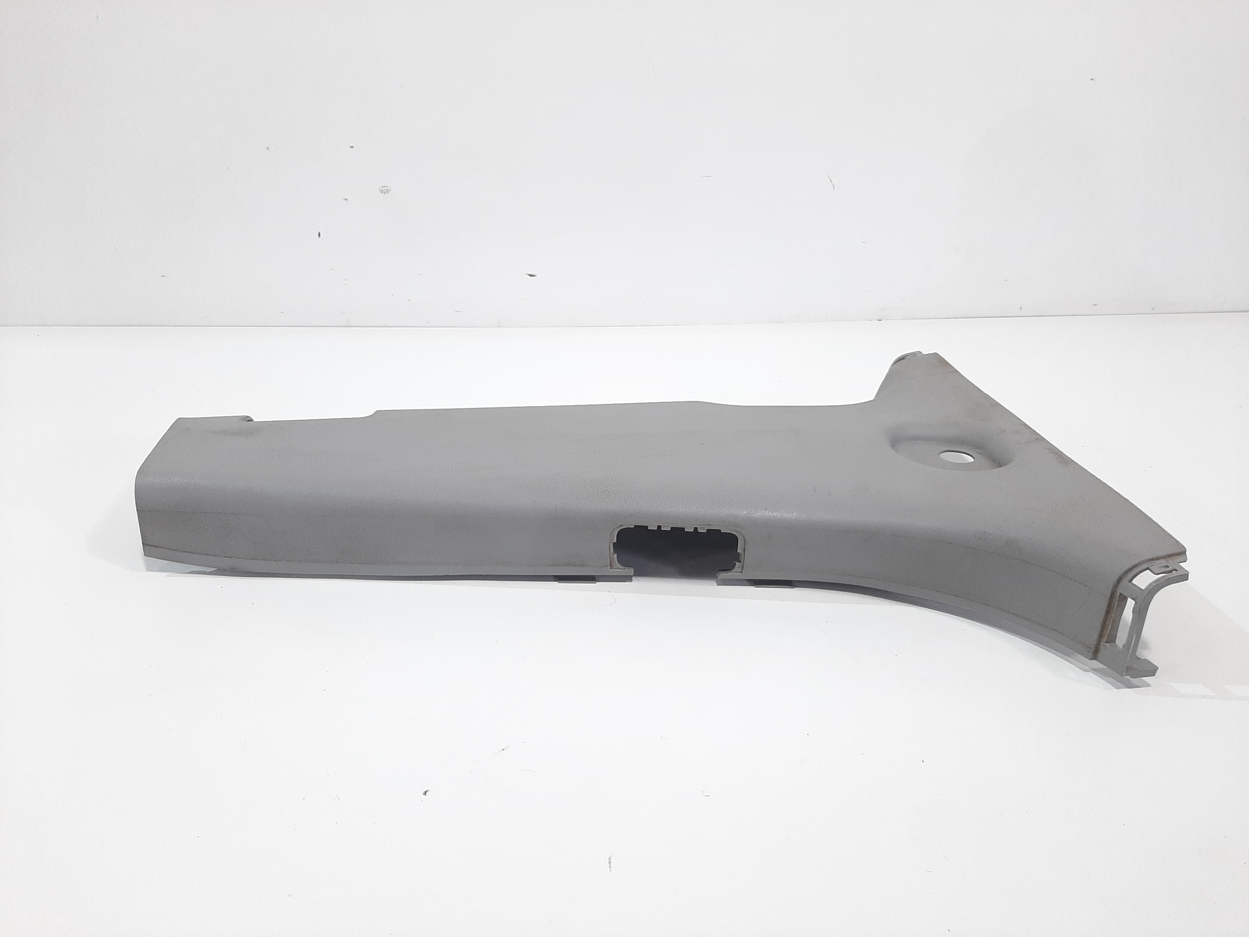 Moldura Coluna Lateral Direita Hyundai Veracruz 2007 A 2012 6