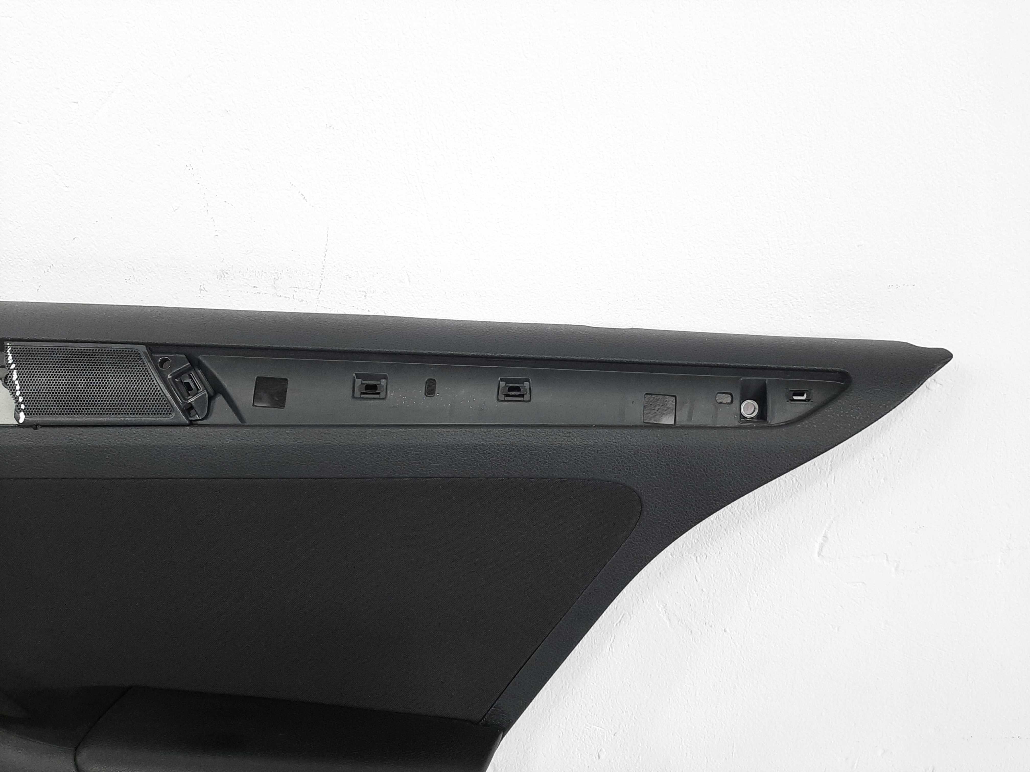 Forro Porta Traseiro Direito Jetta 2012 2013 A 2018 C/avaria 1