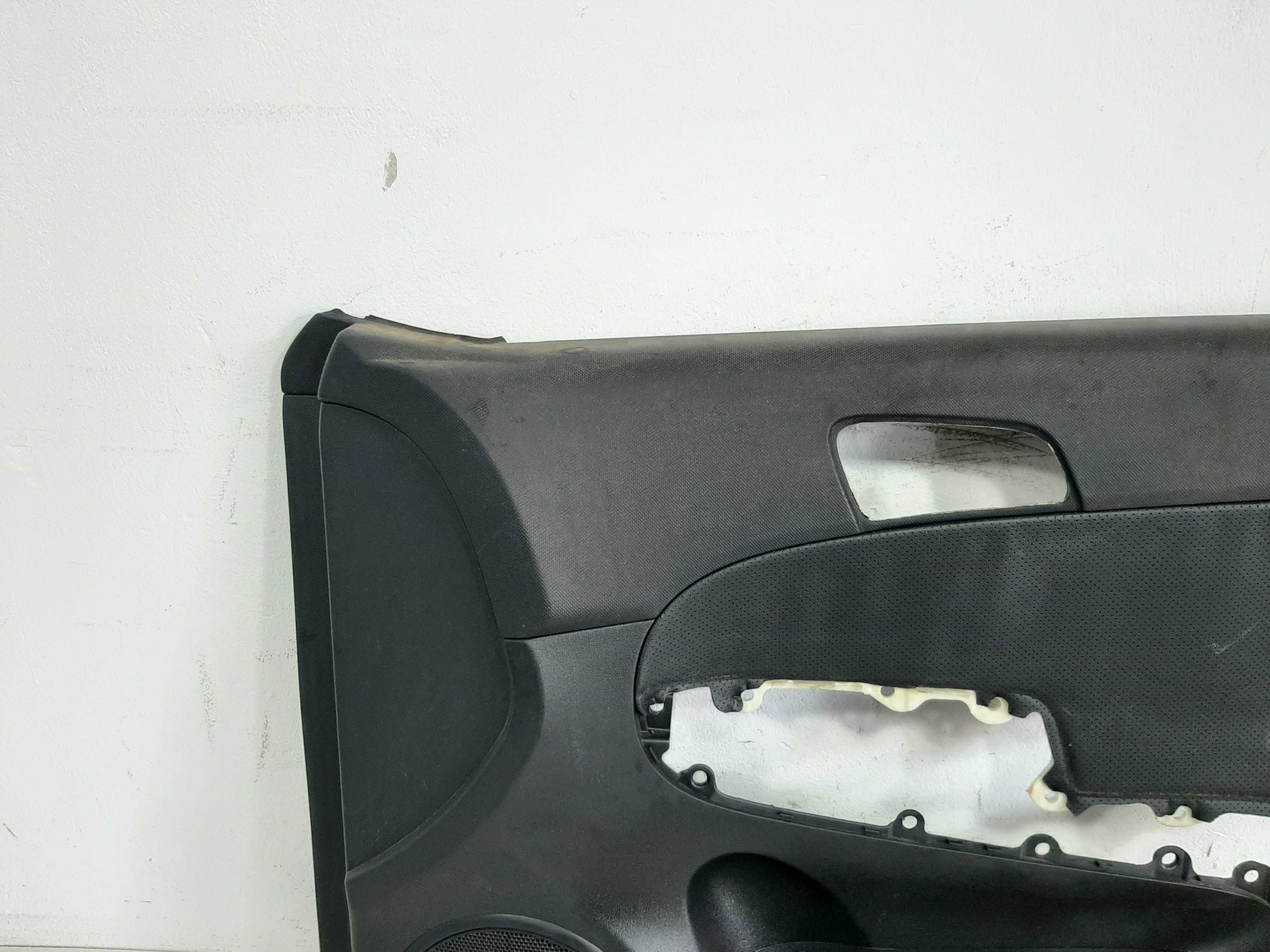 Forro Porta Dianteiro Direito Hyundai I30 2009 2010 A 2012 3