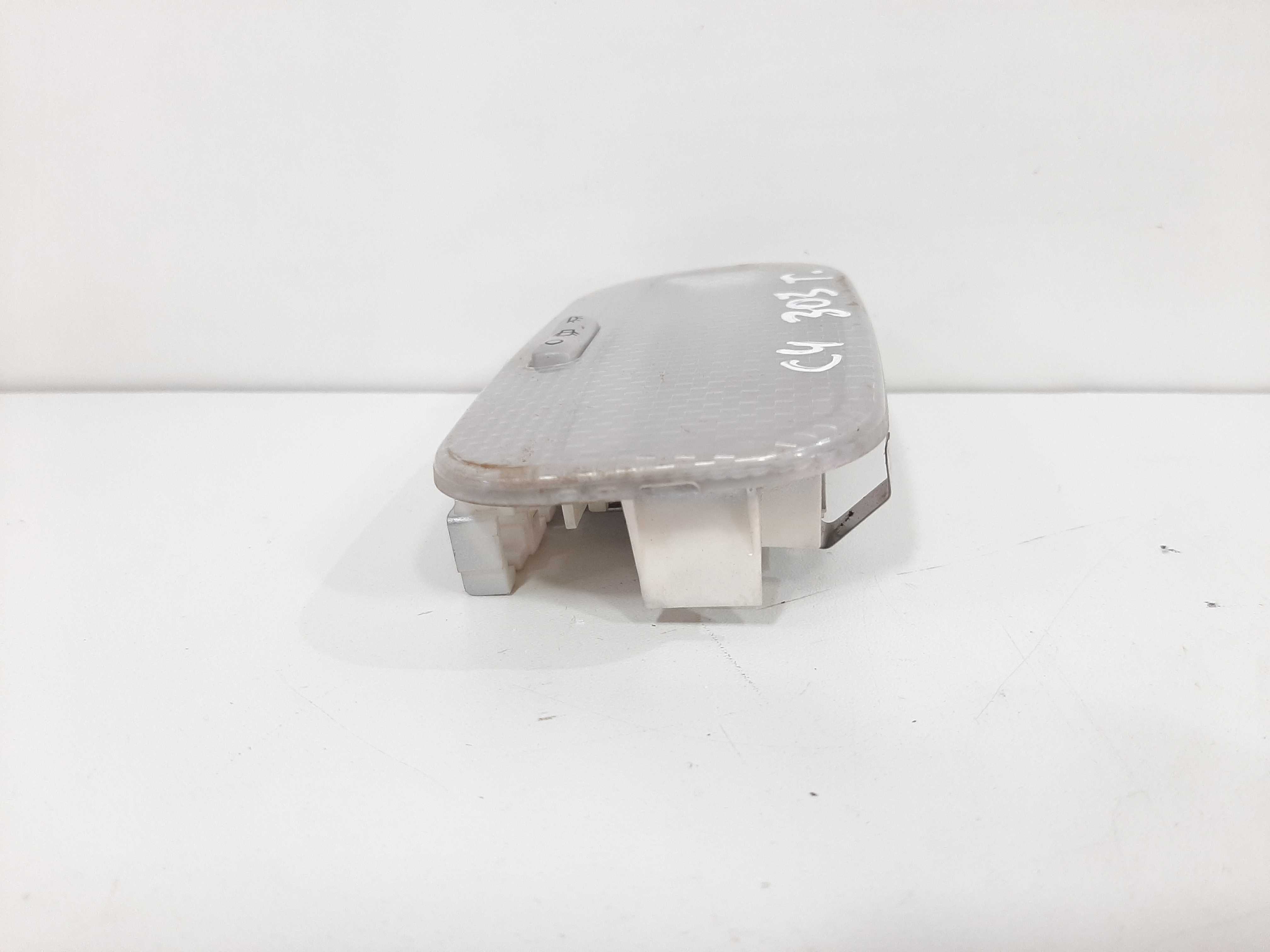 Luz Cortesia Traseira Citroen C4 Hatch 2006 2007 2008 A 2013 4