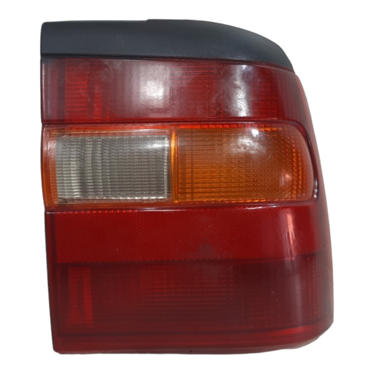 Lanterna Traseira Direita Gm Chevrolet Vectra 1993 A 1996 8