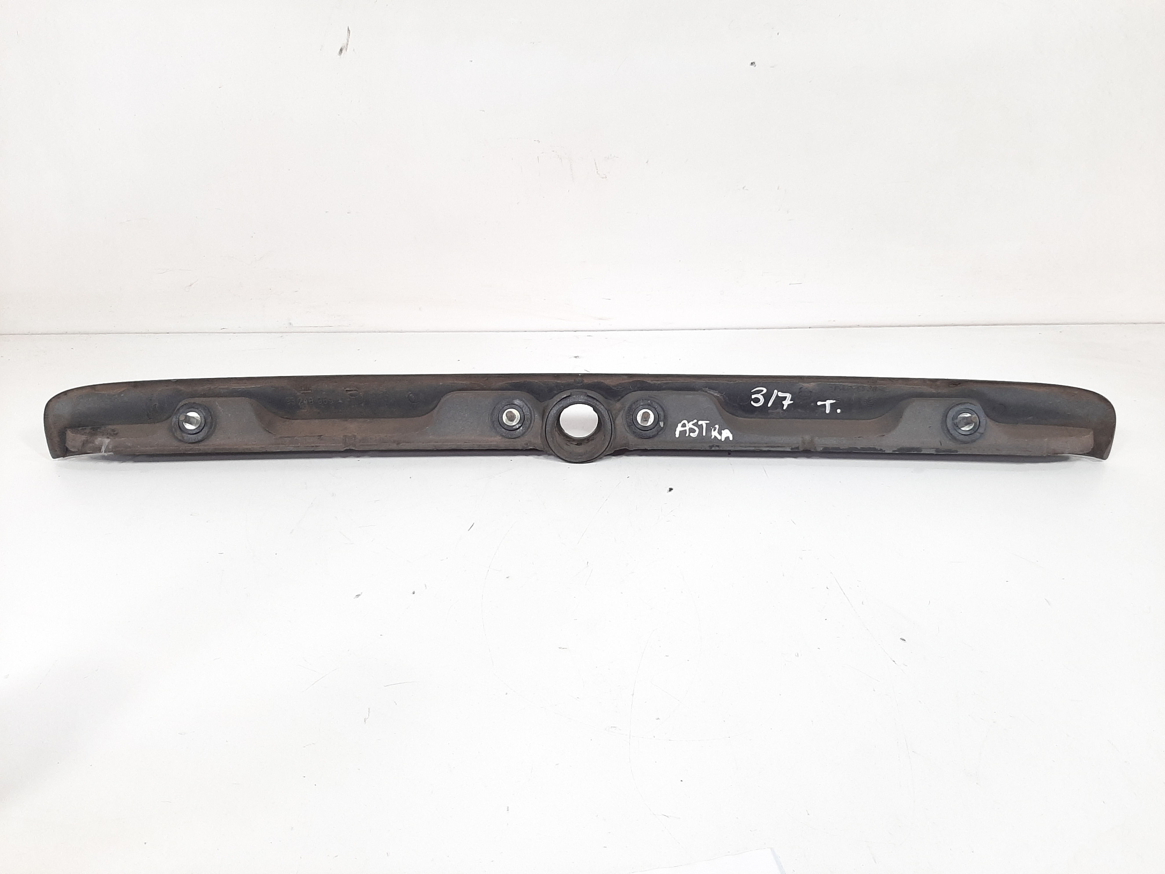 Friso Tampa Traseira Porta Malas Gm Astra Hatch 1998 A 2012 7